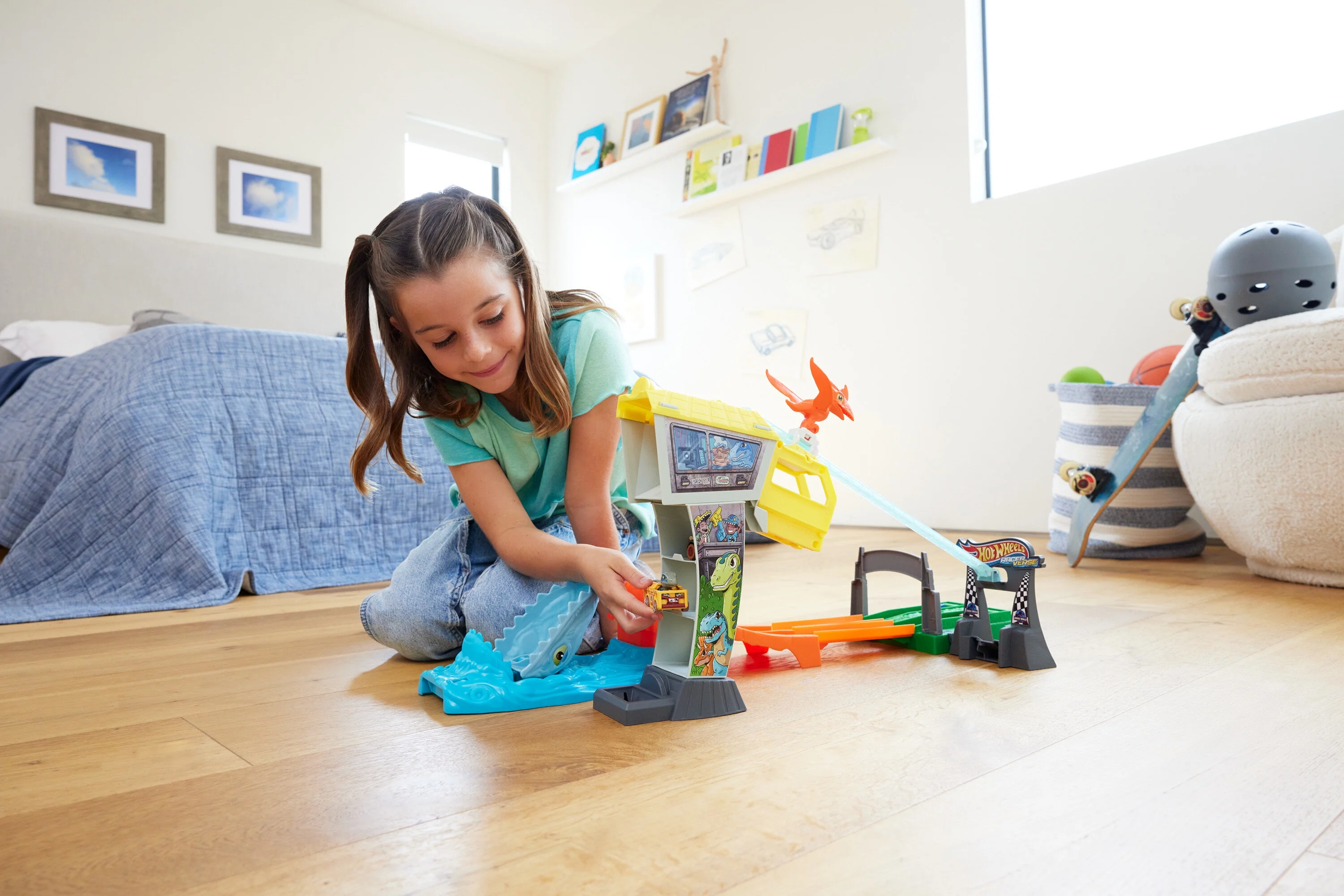 Hot Wheels RacerVerse Jurassic World Blue’s Raptor Rush Track Set with 2 Toy Die-Cast Vehicles