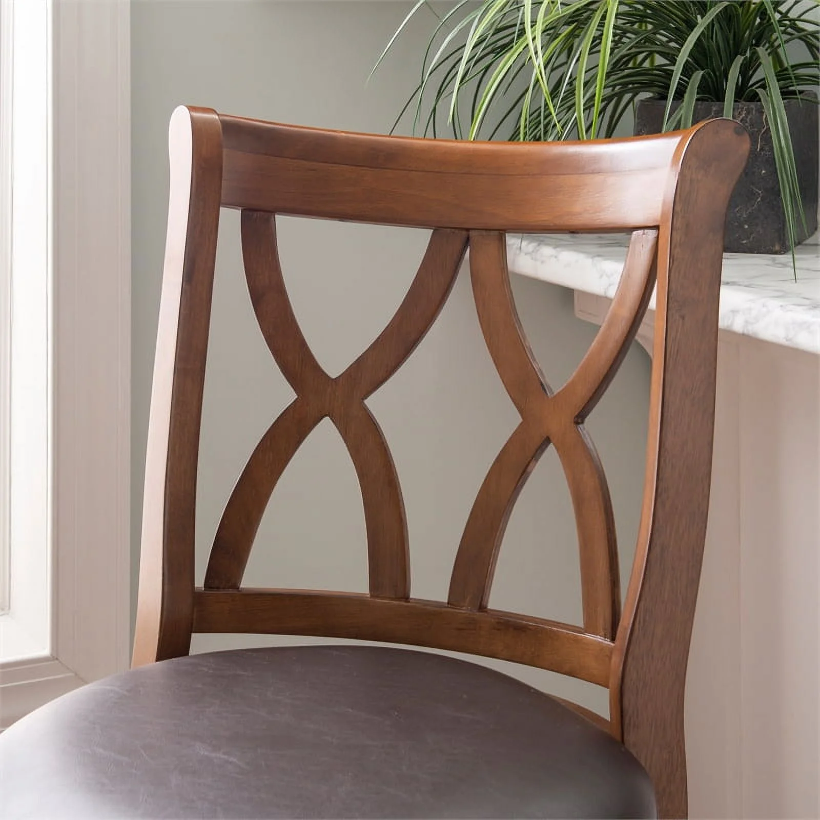 Pemberly Row Traditional Wood 32