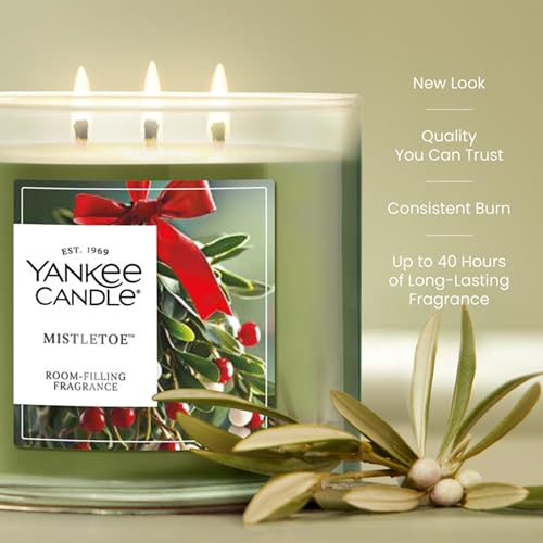 Yankee Candle Balsam & Cedar, Holiday Scented Candle, 22oz Large Jar with up to 150 Hour Burn Time, Giftable