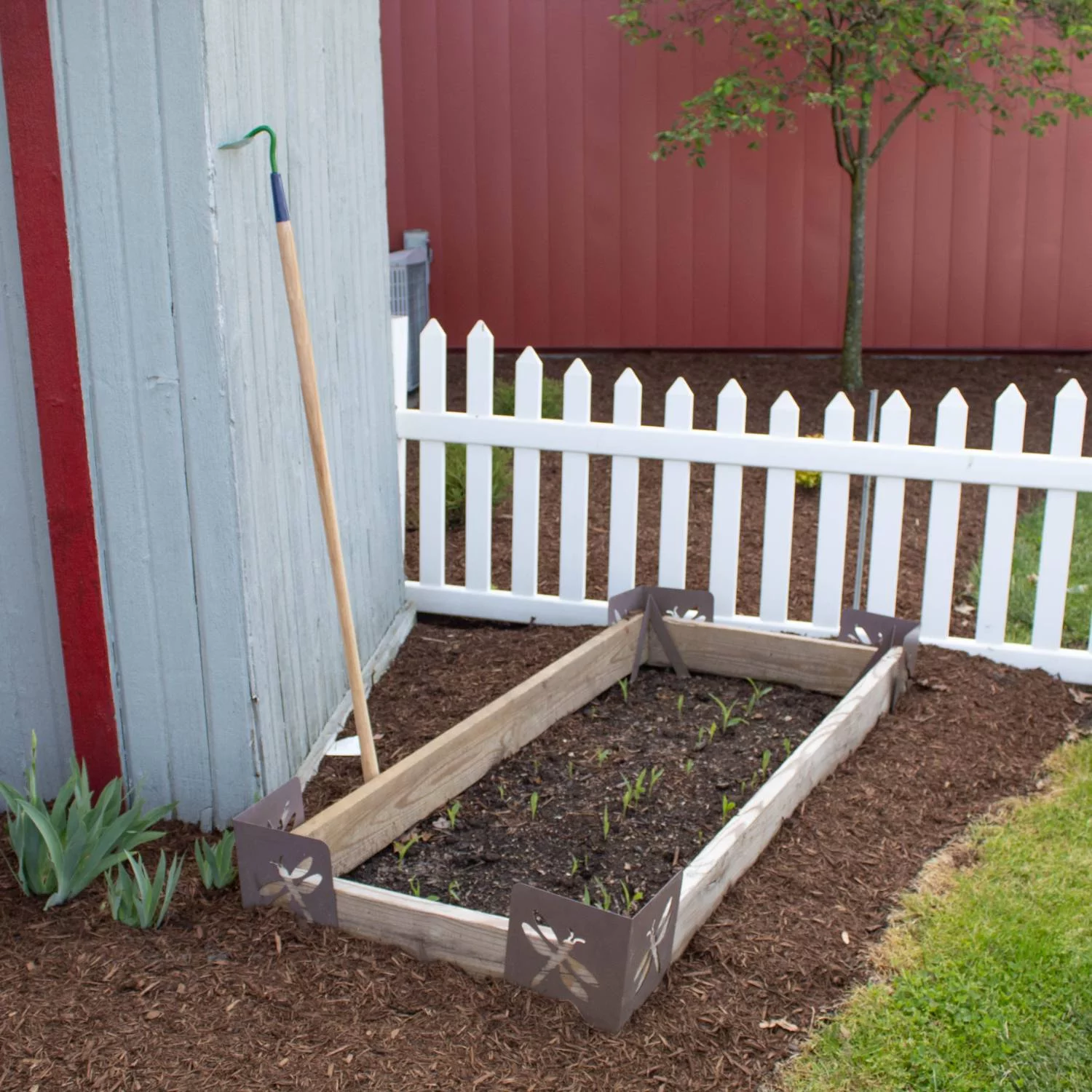 Lehman's Amish-Made Garden Hoe - 6 Inch Sharp Blade Weeding and Garden Soil Preparation Tool