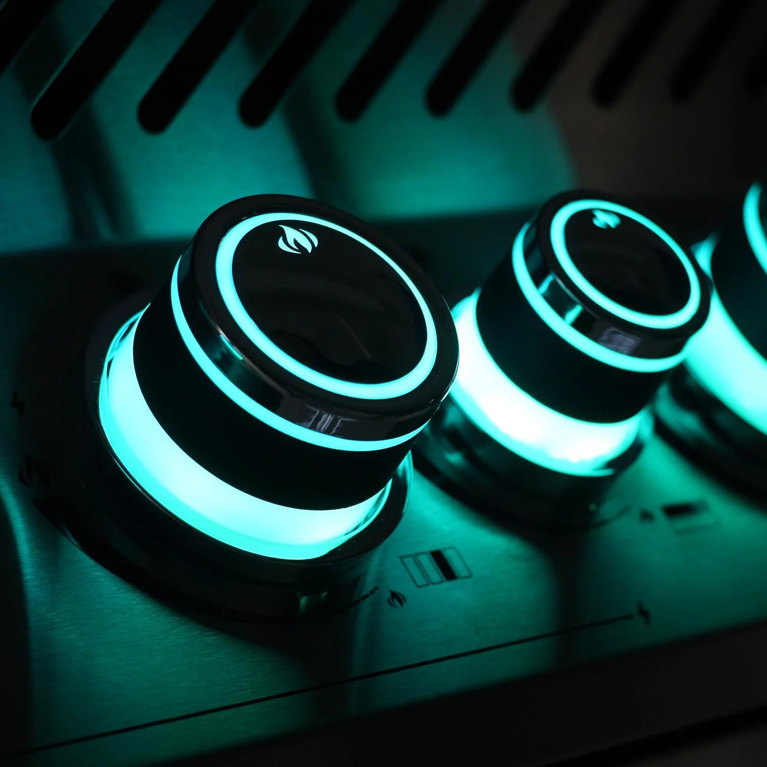 Napoleon Prestige Pro 665 Built-in Natural Gas Grill With Infrared Rear Burner