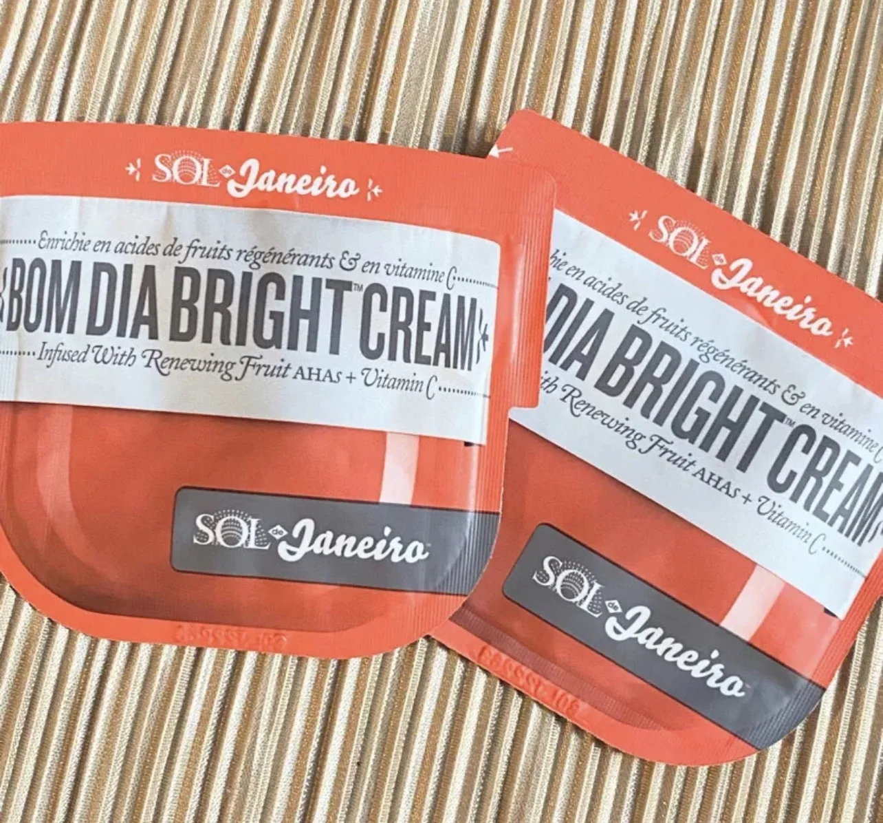 2x Sol de Janeiro Bom Dia Bright Body Cream packets 7ml, Travel Size, Brand New Sealed!