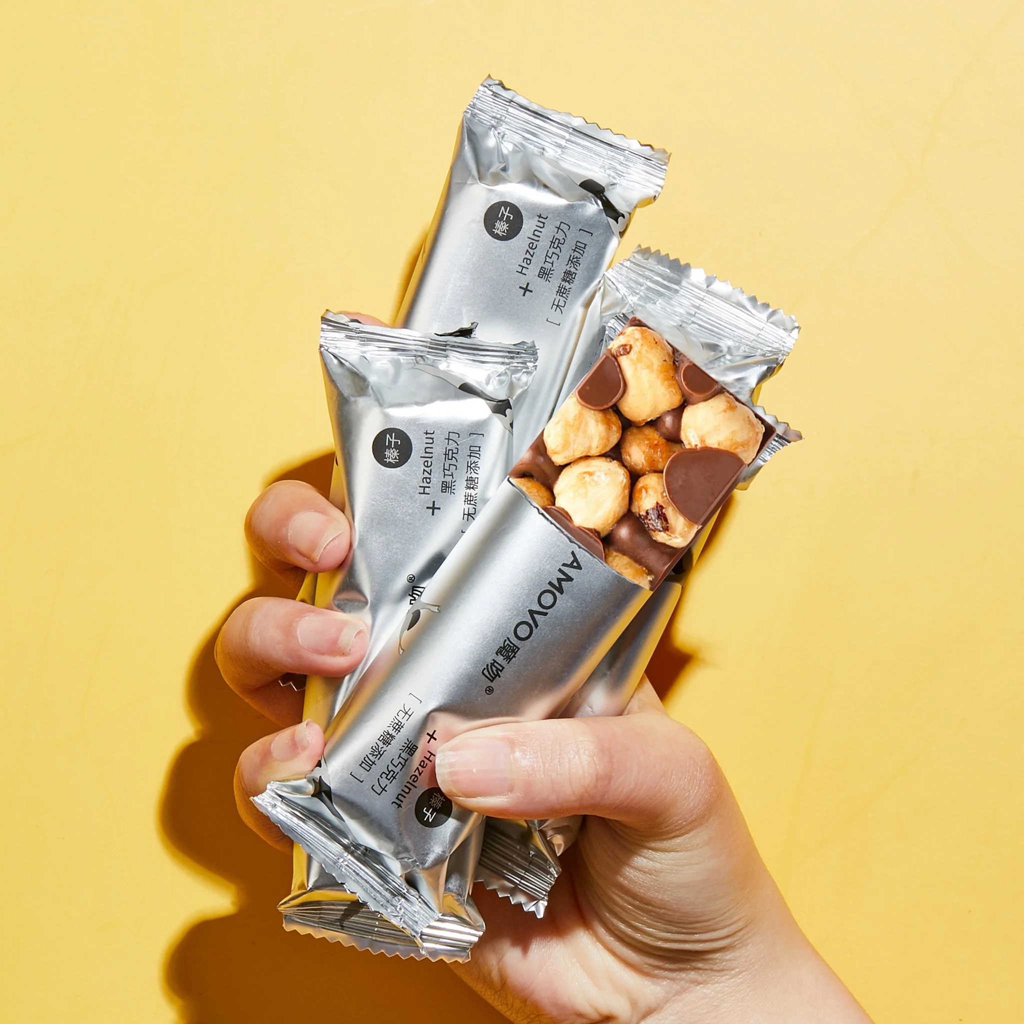 AMOTRIO Maltitol Sweetened Hazelnut Chocolate Bars, 6 Ct