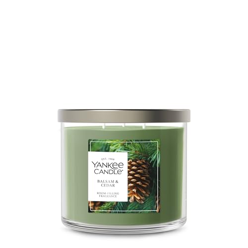 Yankee Candle Balsam & Cedar, Holiday Scented Candle, 22oz Large Jar with up to 150 Hour Burn Time, Giftable