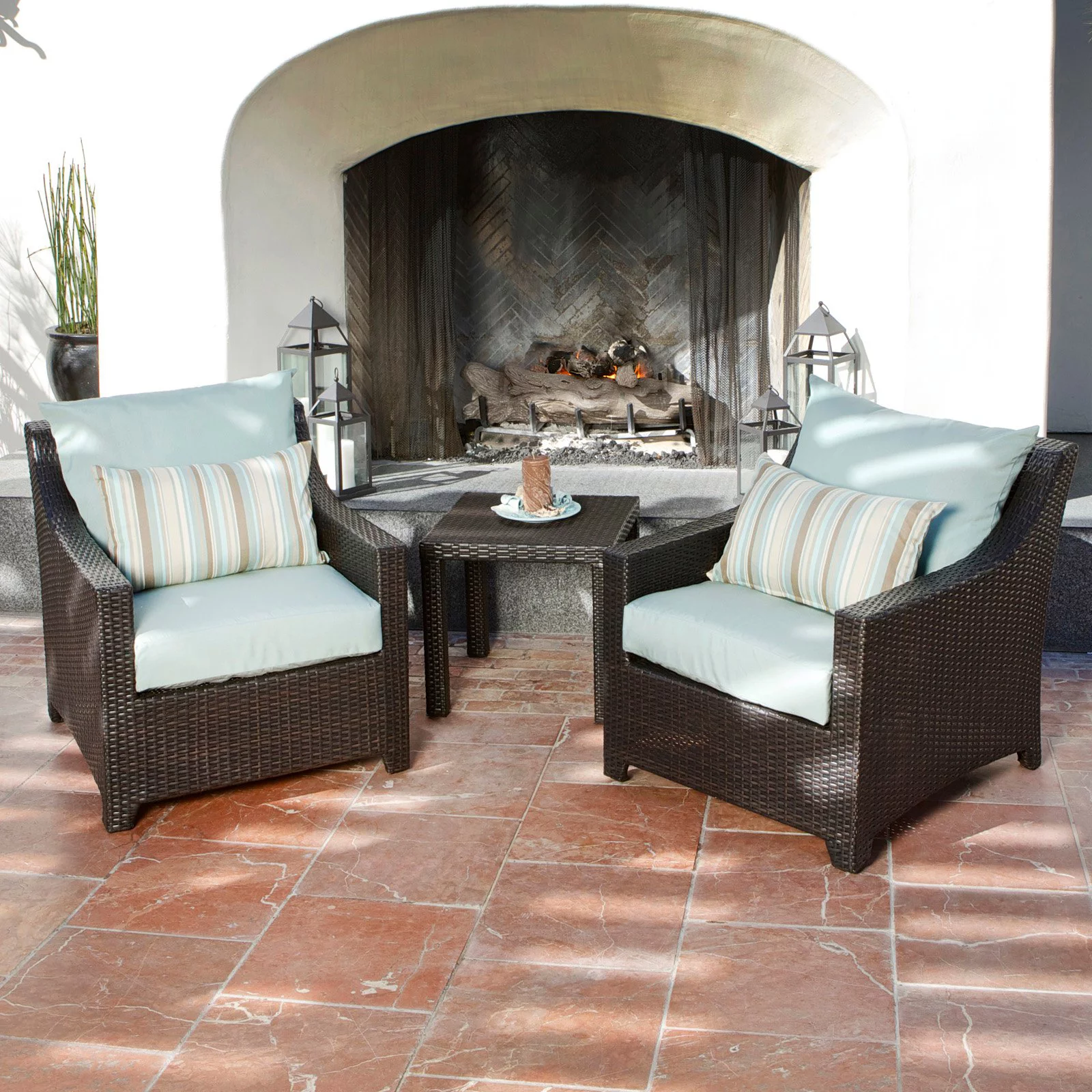 RST Outdoor Bliss Club Chair Set and Side Table