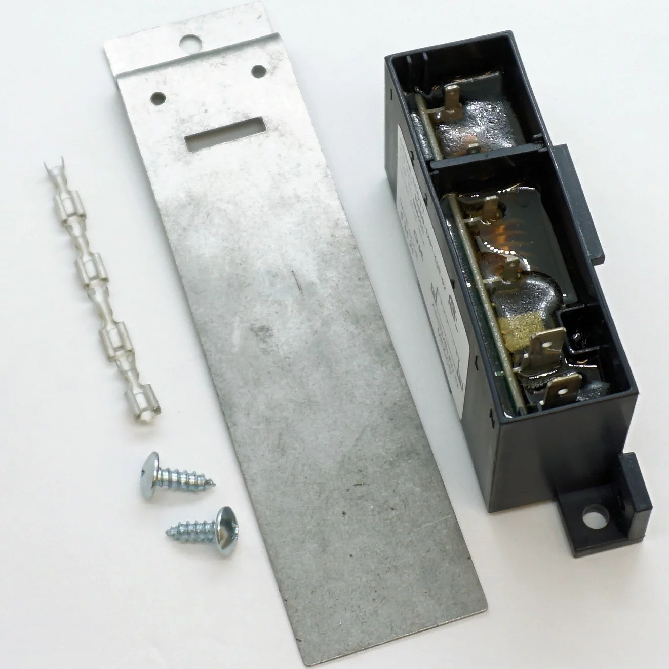 Gas Range Spark Module fits Whirlpool, Sears, AP2928397, PS338692, 3186576