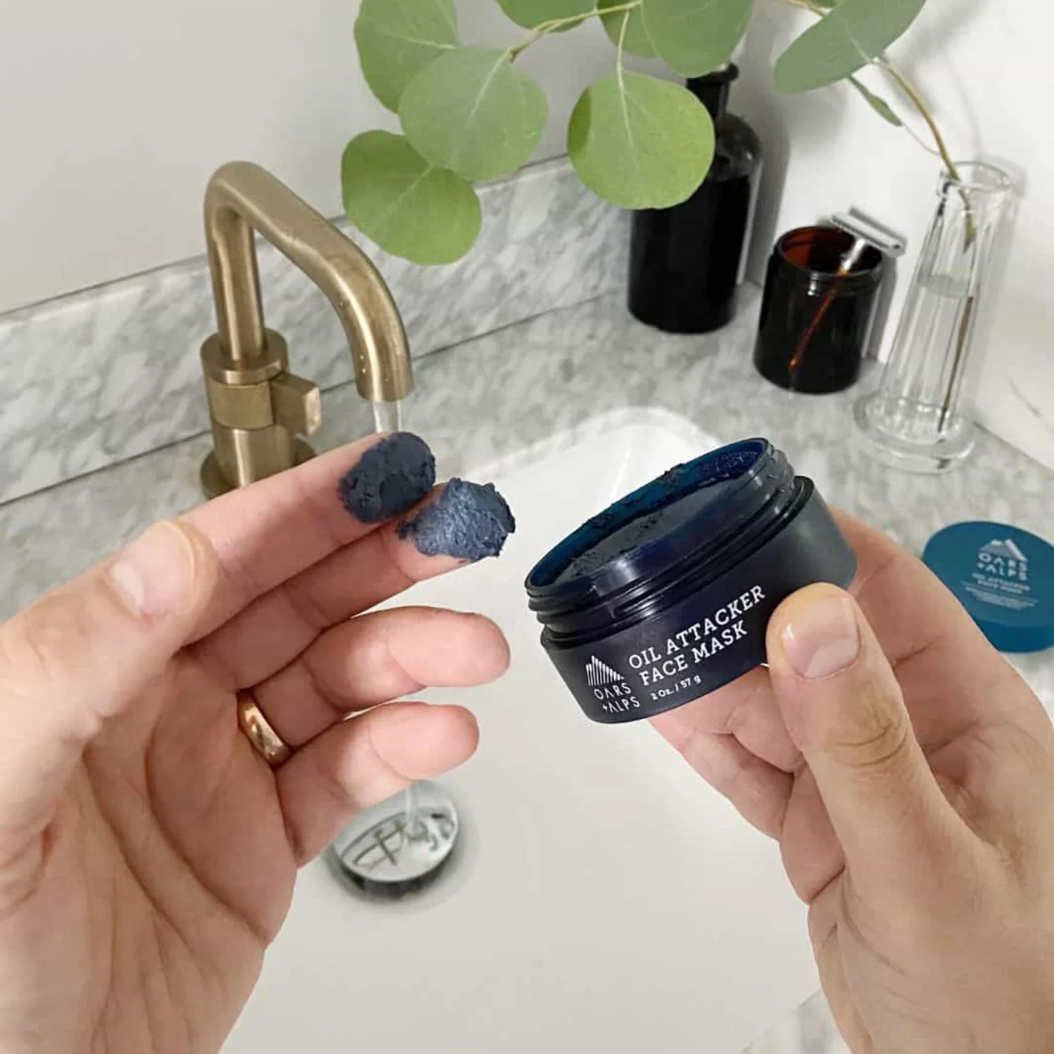 Oars + Alps Oil Attacker Face Mask Skin Care, Facial Cleanser Infused with Kaolin Clay and Niacinamide, TSA Friendly, 2 Oz