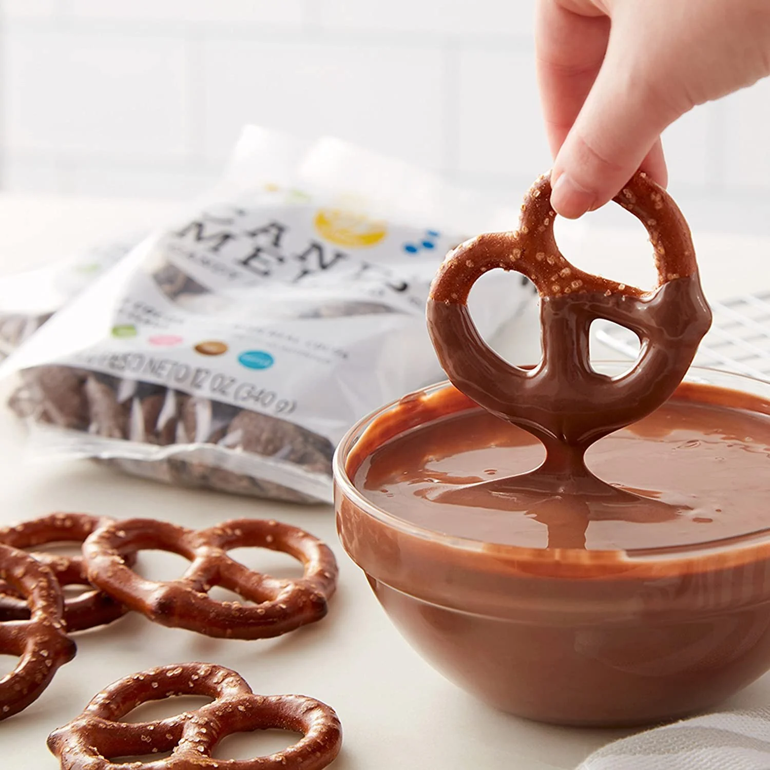 Wilton 12 oz. Light Cocoa Candy Melts Candy, 6-Count