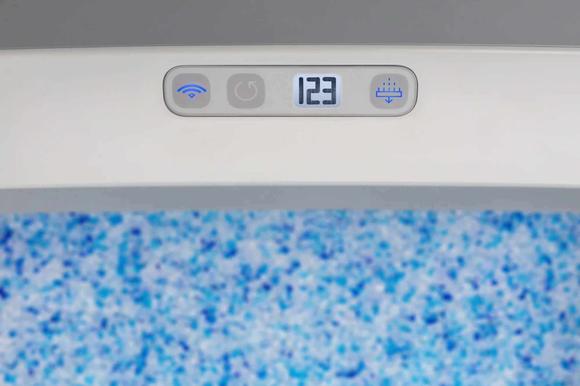 PetSafe ScoopFree Crystal Smart Front-Entry Self-Cleaning Cat Litter Box, Phone App Connected, Gray