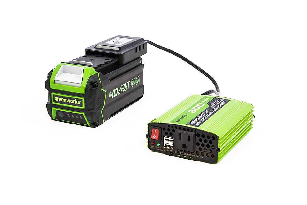 Greenworks 40V 300W Cordless Power Inverter Iv40a00