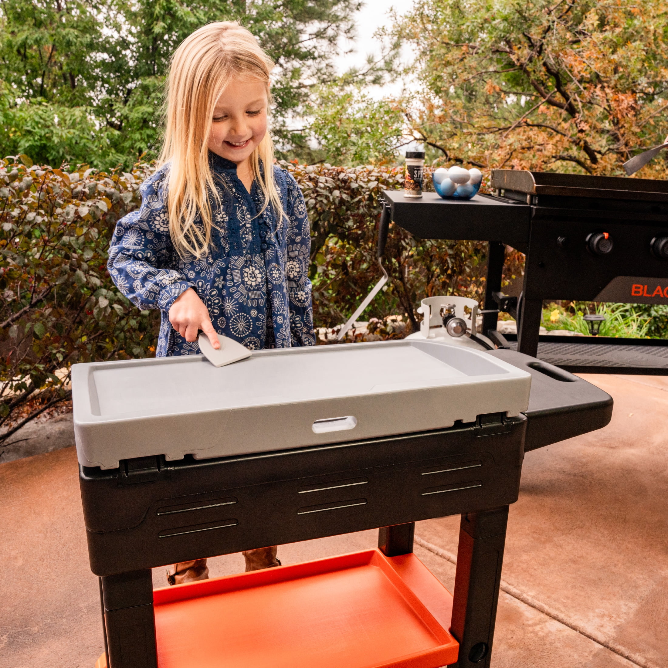 Blackstone My First Griddle Toy Play Set with Plastic Cooking Utensils, 7-Piece