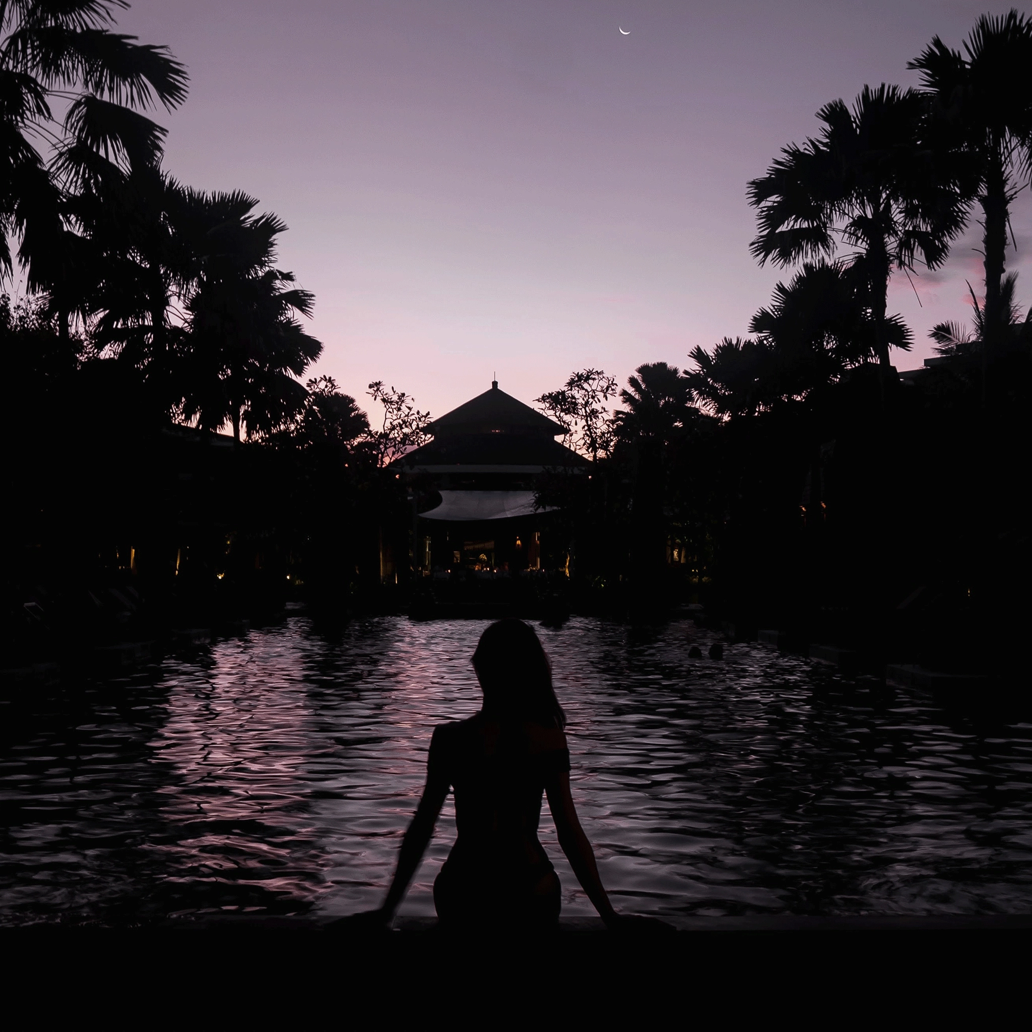 MIDNIGHT PEARL Perfume, Eau de Parfum Rollerball 0.25 fl oz