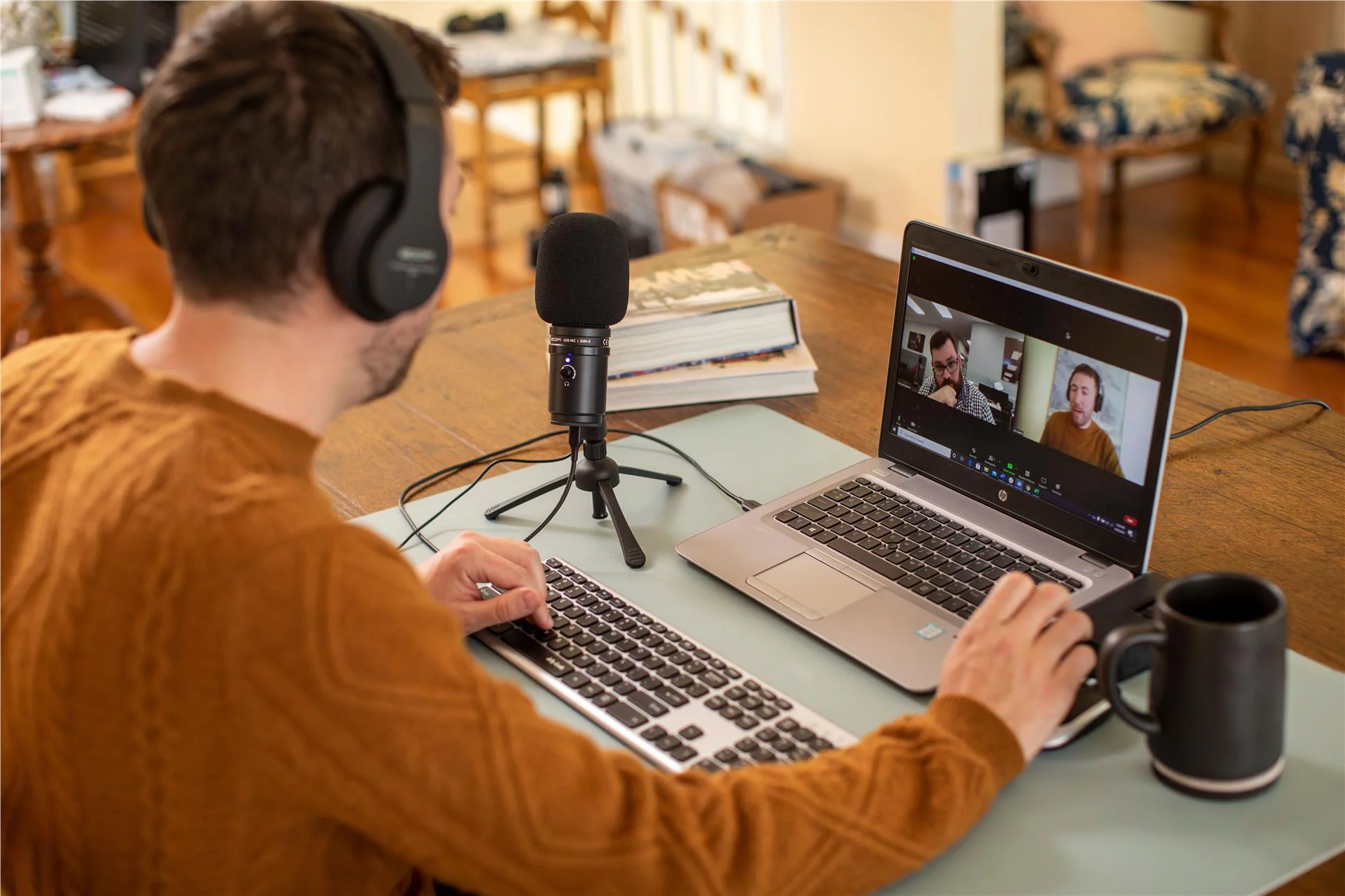 Zoom ZUM-2 USB Podcast Microphone Bundle