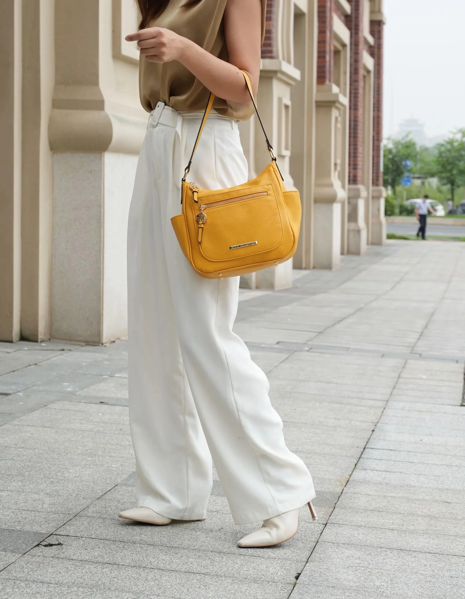 Wally Crossbody Handbag by Mia k.