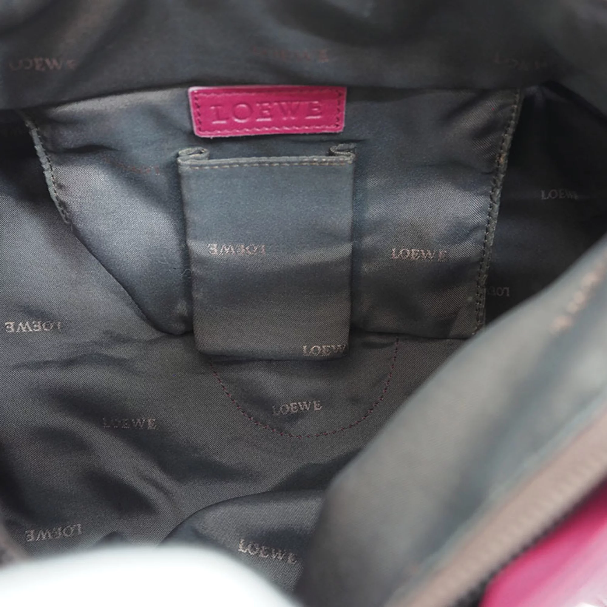 Pre-Owned Loewe LOEWE Nappa Aire Handbag Pink Leather Anagram Shoulder (Good)