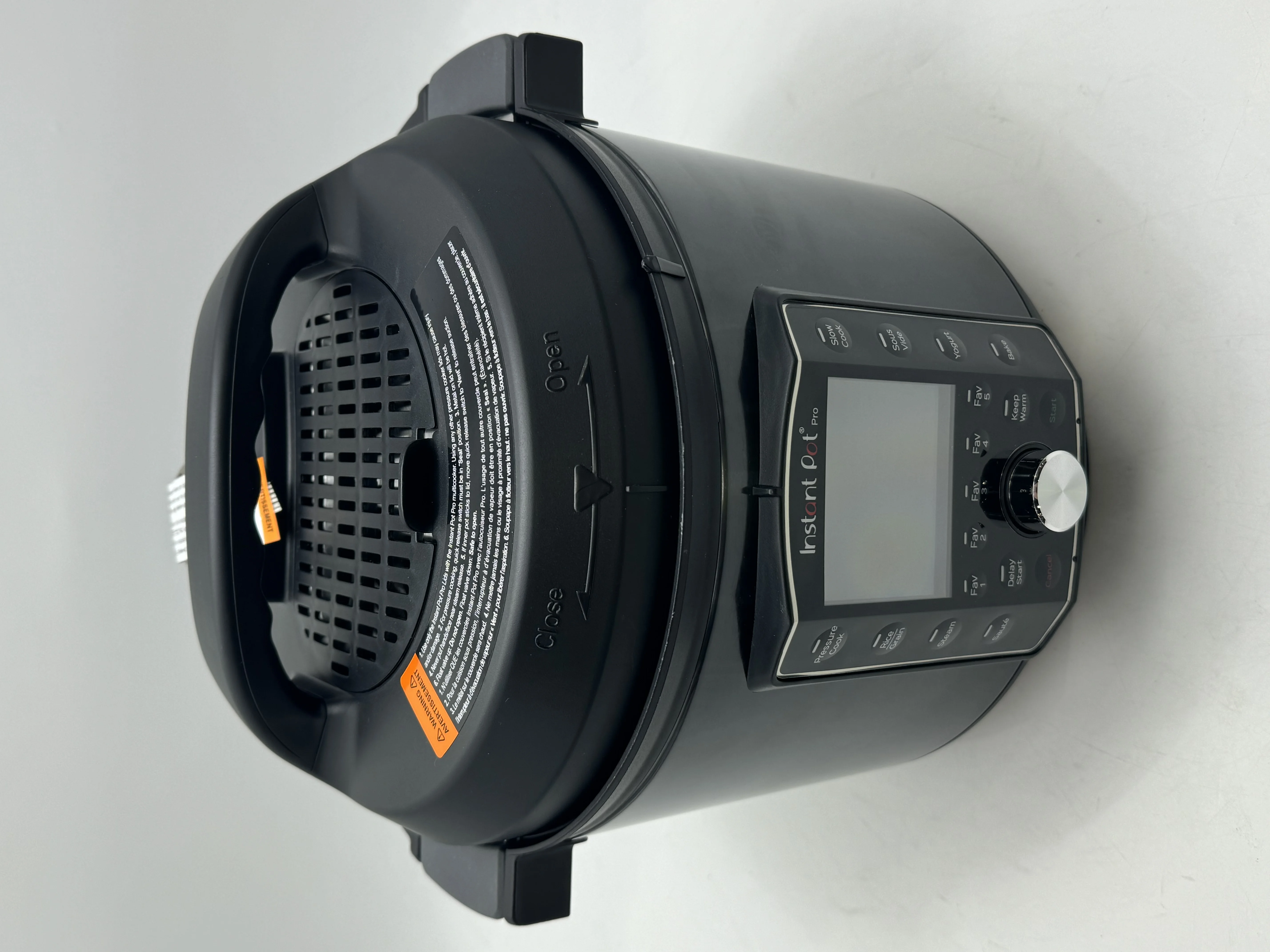 Open Box Instant Pot Pro 10-in-1 Pressure Cooker Slow Cooker 6 Quart 112-0123-01 - Black