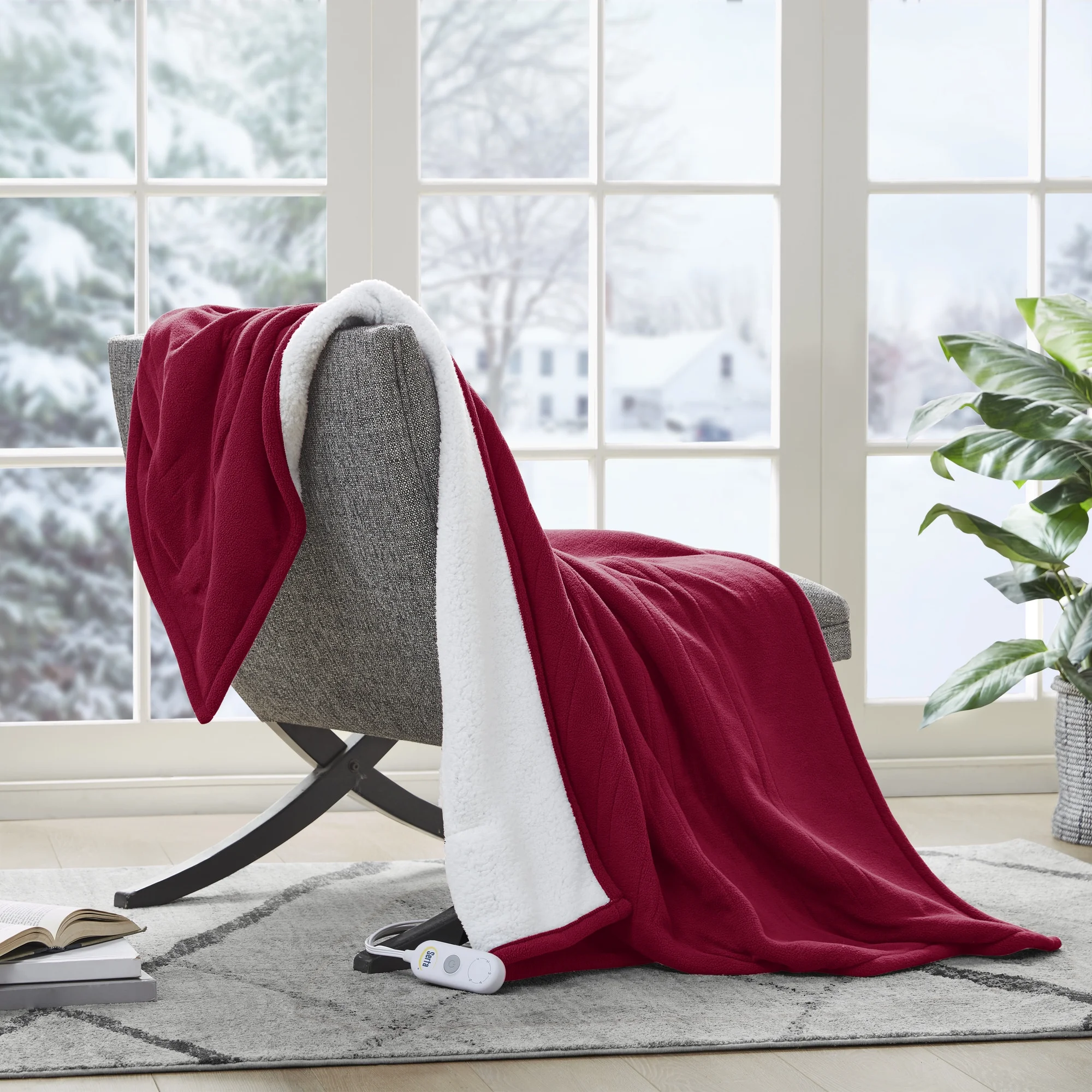 Serta Freya AZ Fleece to Sherpa 1-Piece Berry Red Reversible Fast Heating Throw, 50x60