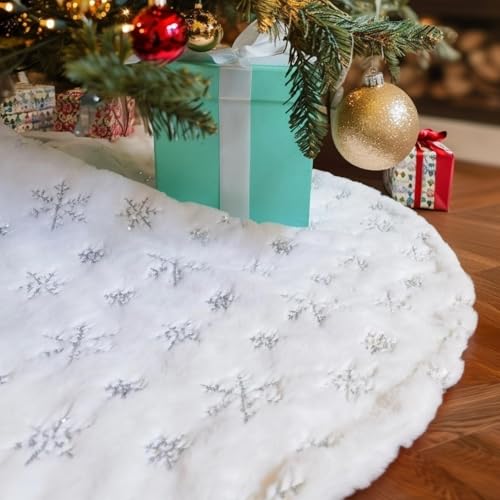CHICHIC 48 Inch Large Christmas Tree Skirt White Tree Skirt Xmas Faux Fur Tree Skirts Christmas Decorations for Holiday Tree Ornaments Christmas Party Home Decorations with Sequin Silver Snowflakes