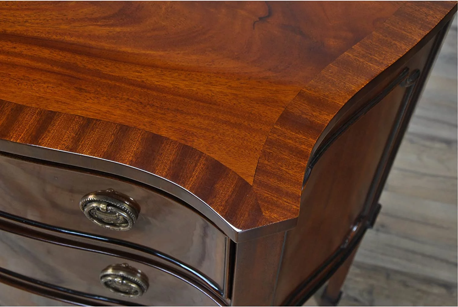 Mahogany Hepplewhite Chest