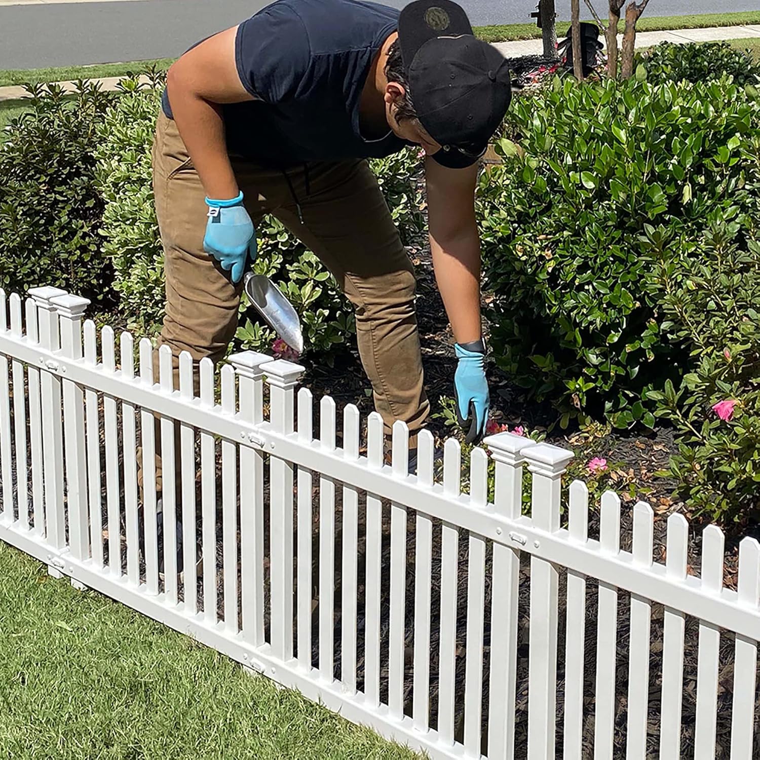 Zippity Outdoor No Dig Garden Fence (3 Pack) and Madison Vinyl Gate Kit with Fence Wings
