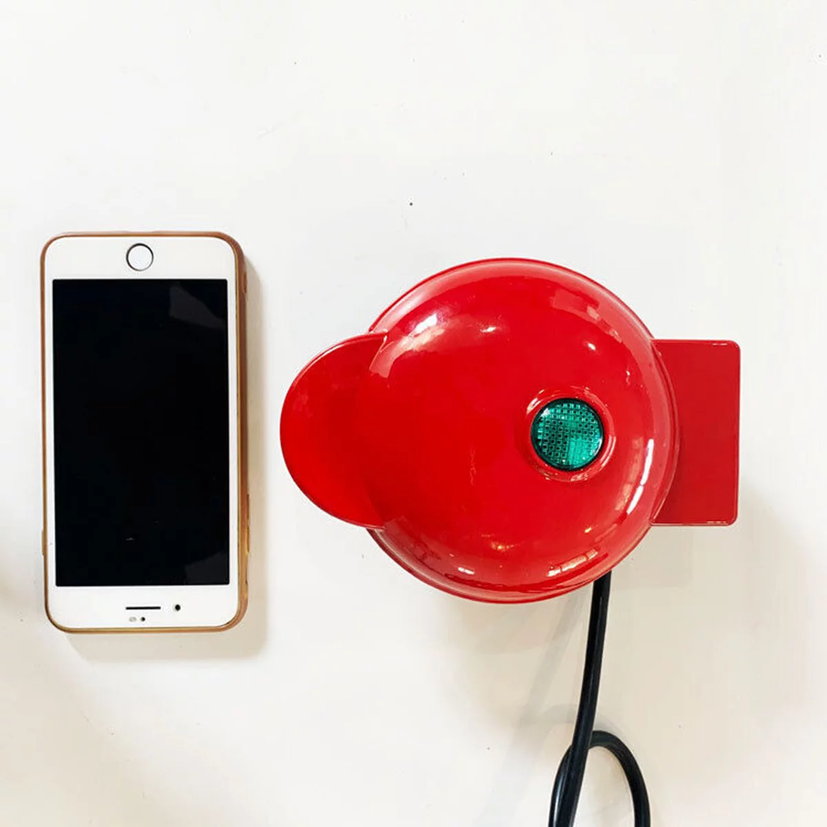 1-Pack Portable Mini Waffle Maker,Electric Non-Stick Waffle Iron Breakfast Machine for Waffle, Cookies, Eggs Making,Mini Waffle Maker Machine,Red