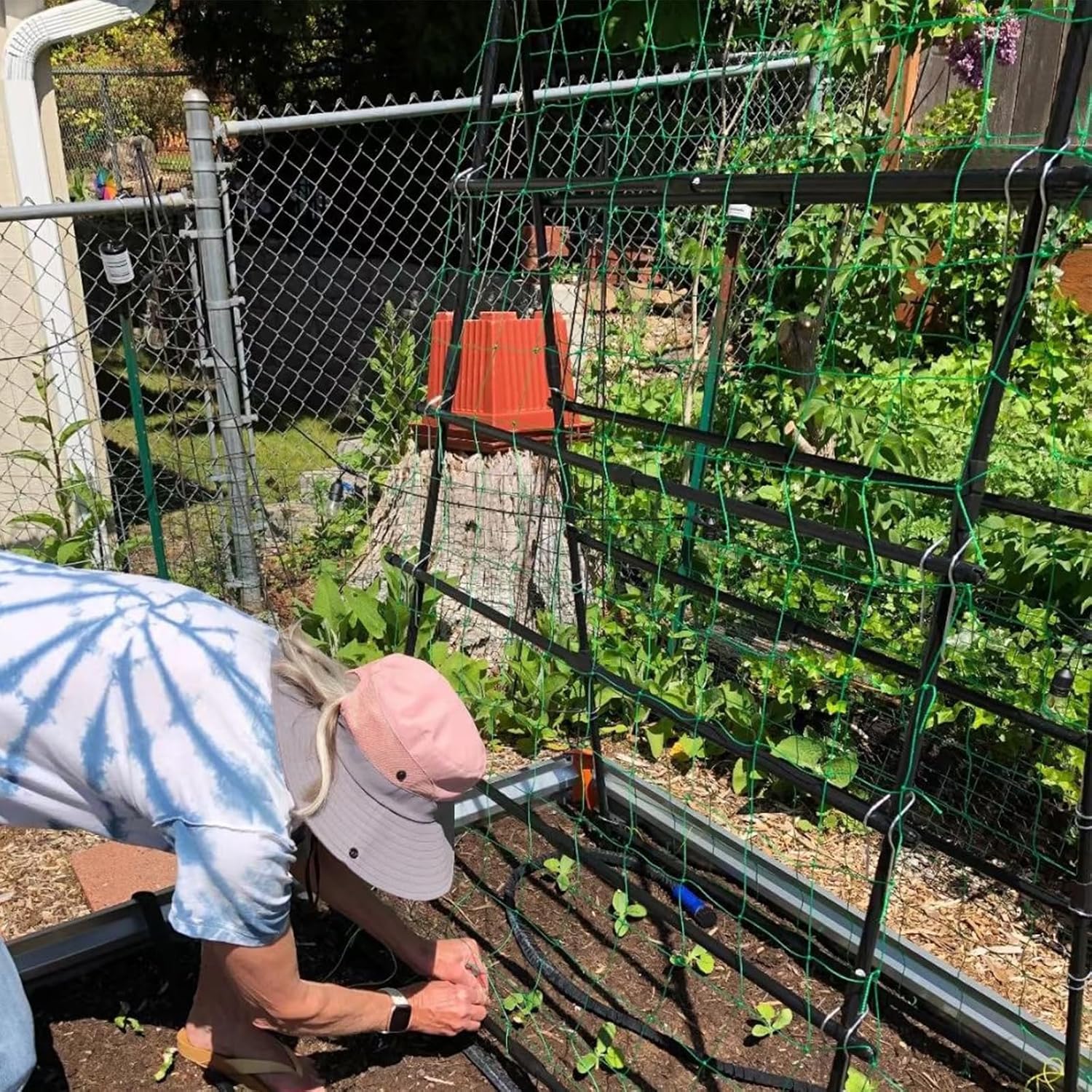 DoCred Cucumber Trellis for Climbing Plants, A-Frame Garden Trellis for Raised Garden Grow Support with Plant Support Clips,Grow Support for Cucumber,Tomato, Climbing Plants and Flowers