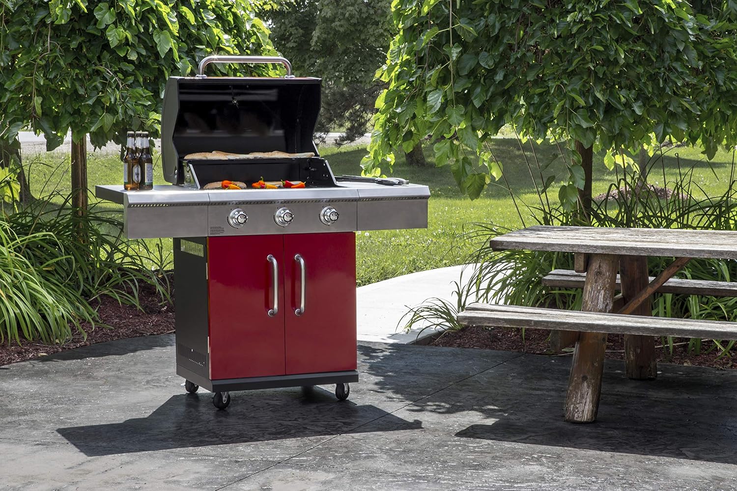 Dyna-Glo DGG424RNP-D 3 Burner Red LP Gas Grill