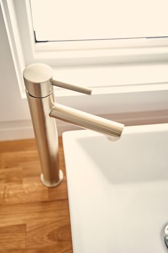 Moen Align Chrome One-Handle Single Hole Modern Vessel Sink Bathroom Faucet, 6192