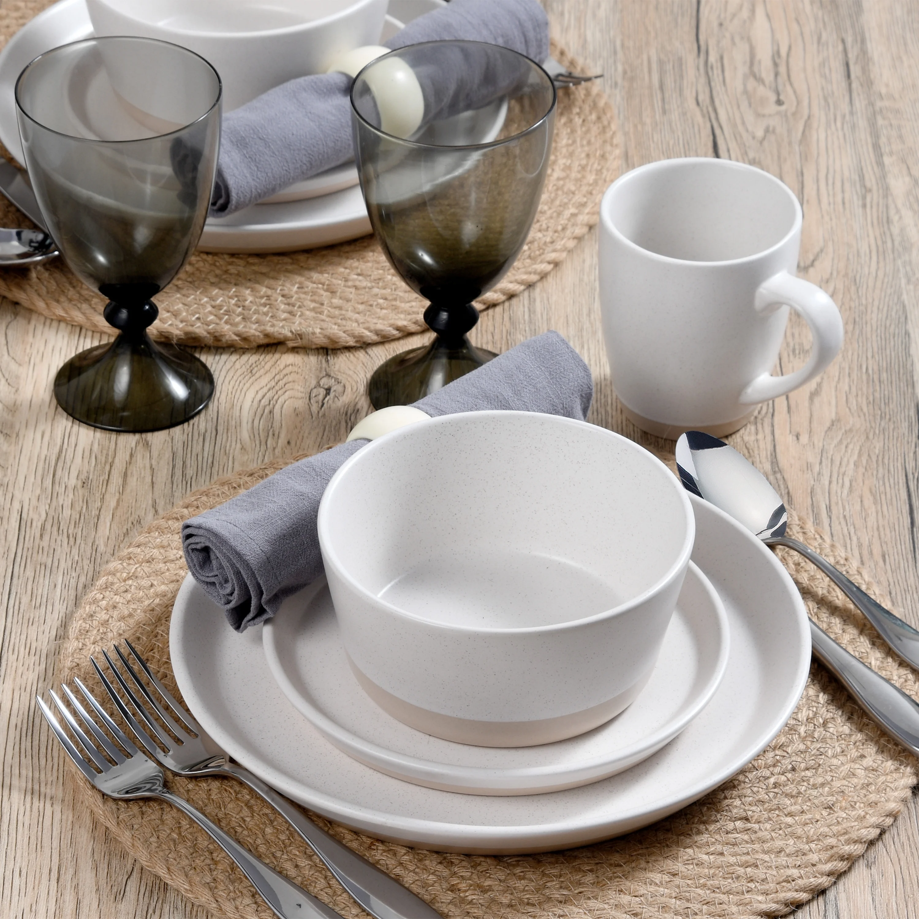 Pfaltzgraff® Hudson Cream Stoneware 16-Piece Dinnerware Set