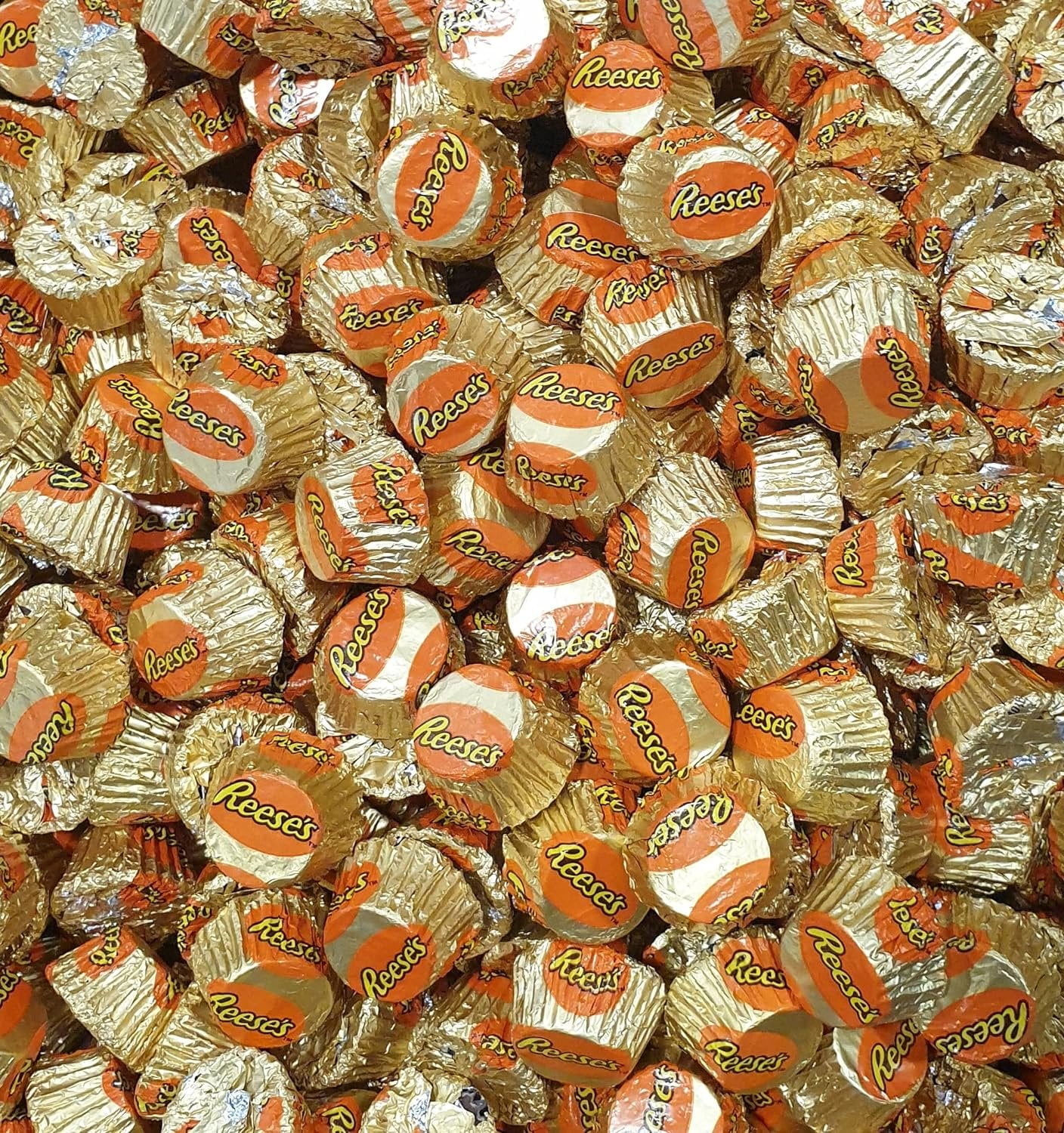 Mini Peanut Butter Cups - 4 Pound Bag - Bulk Chocolate - Individually Wrapped Chocolates - With Queen Jax Fridge Magnet - Reeses Peanut Butter Cups Mini - Miniature Reese's PB cups