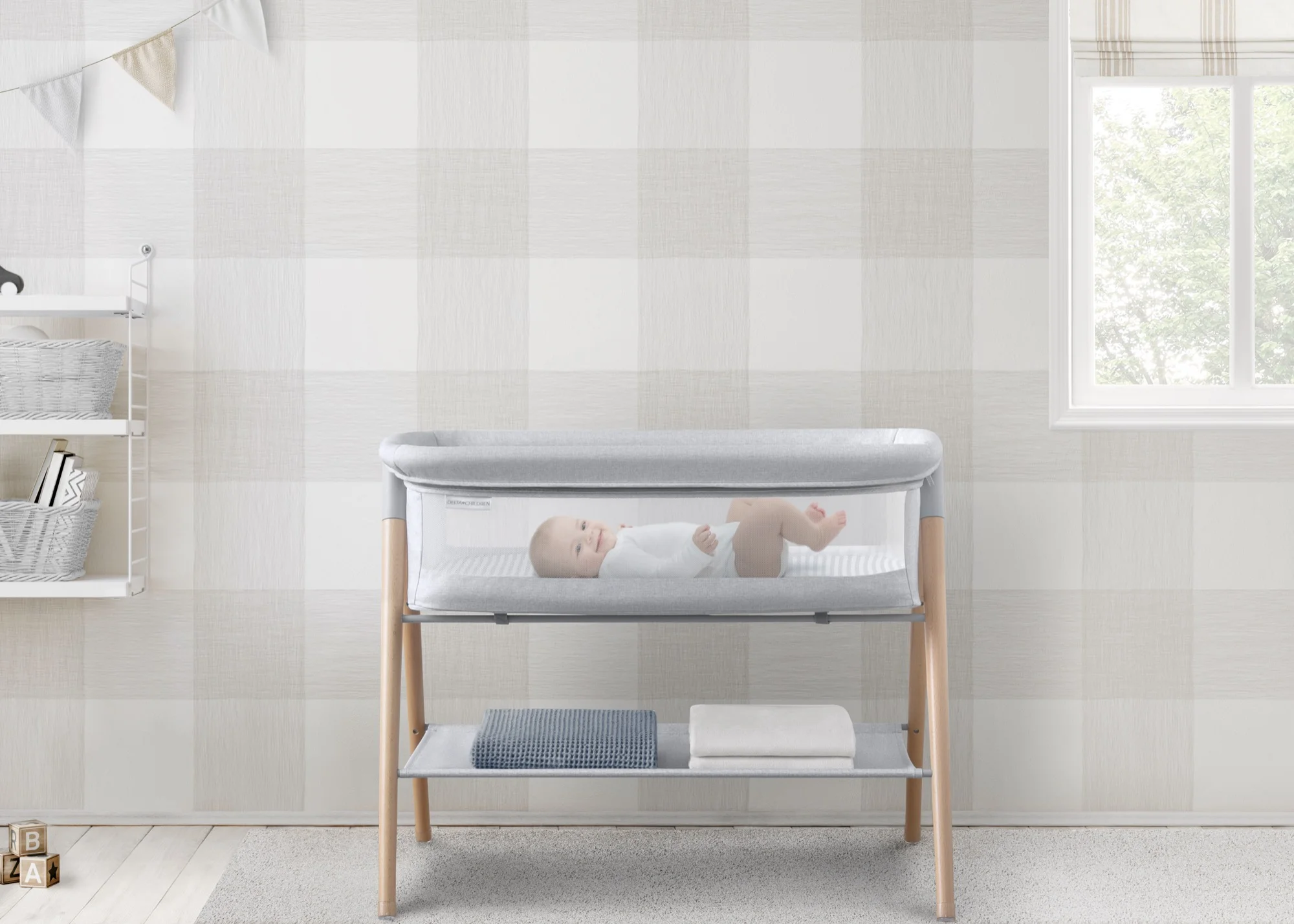 Delta Children Haven Beechwood by the Bed Bassinet with Breathable Mesh and  Natural Beechwood Legs, Grey Stripe