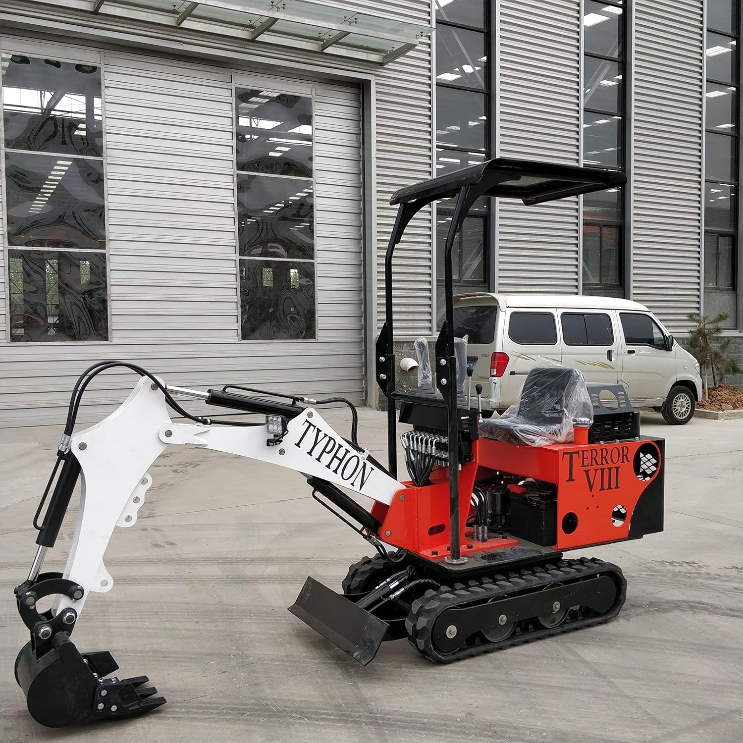 TYPHON Terror VIII Mini Excavator – Nimble Trench Digger Machine for Garden, Farms, Parks, Roads – Ideal for Digging, Drilling, Bull-Dozing