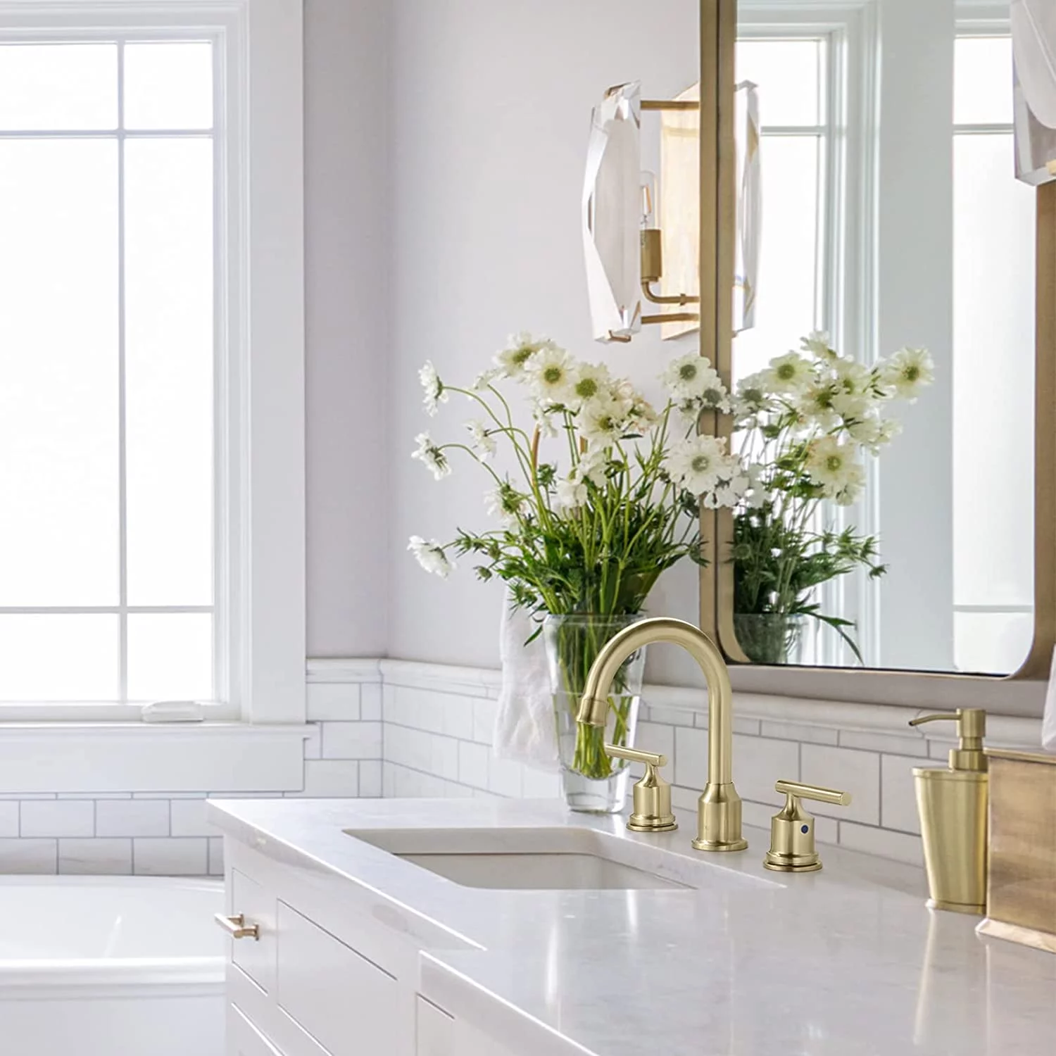 WOWOW Widespread Bathroom Faucet 3 Hole Basin Faucet Widespread 2 Handles Vanity Faucet