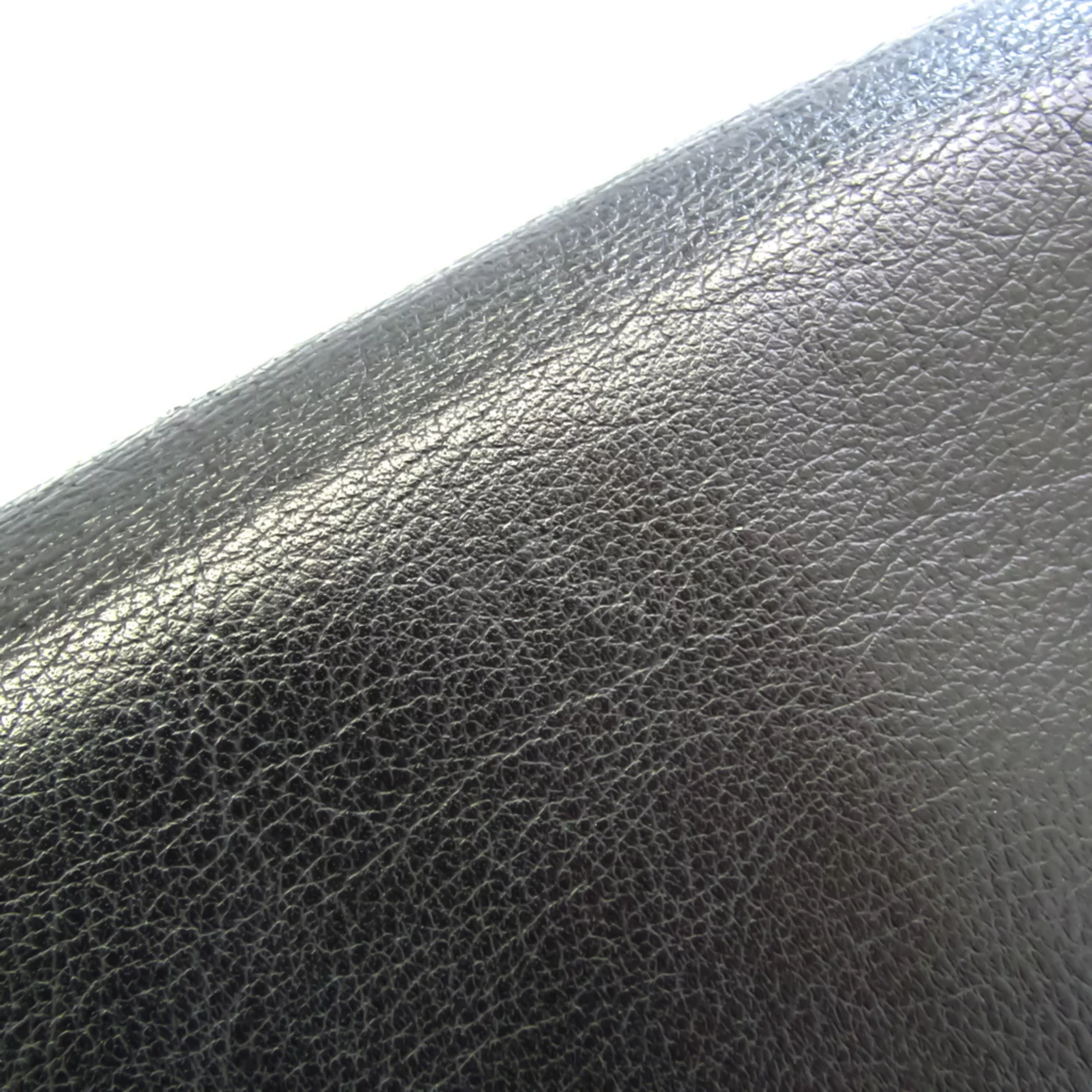 Pre-Owned Bvlgari Unisex Leather Long Wallet (bi-fold) Black (Good)