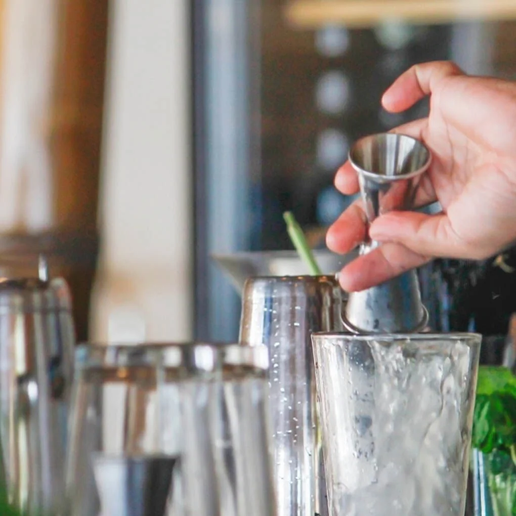 Booyoo Martini Shaker Bartender Kit 10Pcs Stainless Steel Cocktail Strainer Ice Muddler Spoon Jigger Pourers Bar Tools