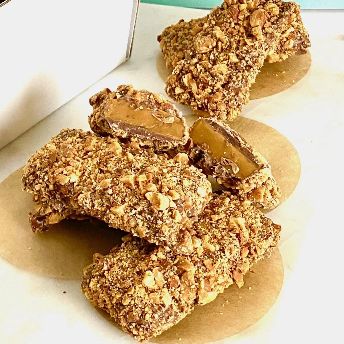 MalibuGift Gourmet English Toffee Candy rolled in Dark Chocolate and Roasted Almonds.