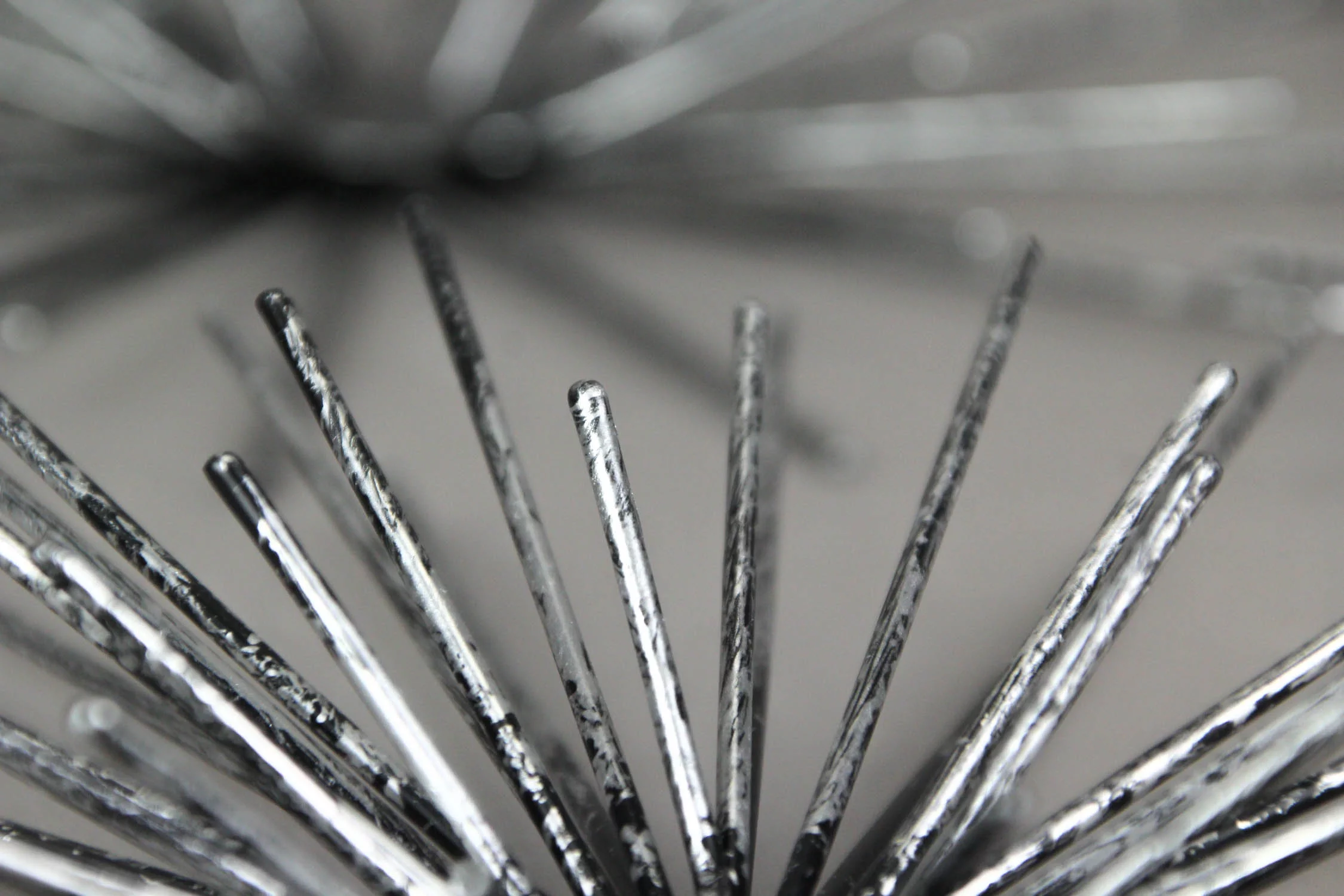 Zeckos Silver Finish Metal Modern Atomic Star Burst Wall Décor Set of 6