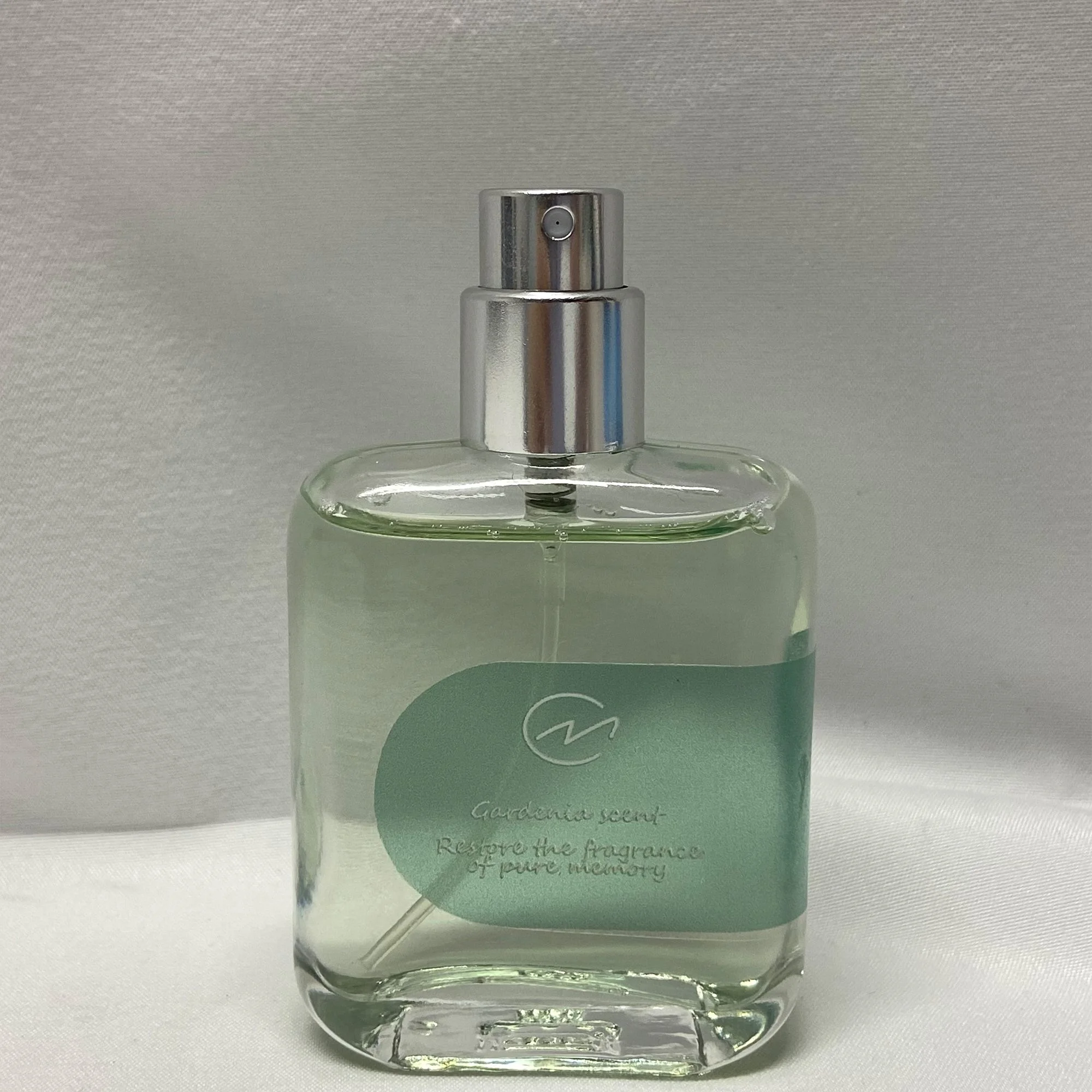 perfumes- Exquisite Fragrances - Capture Hearts with Irresistible Perfumes