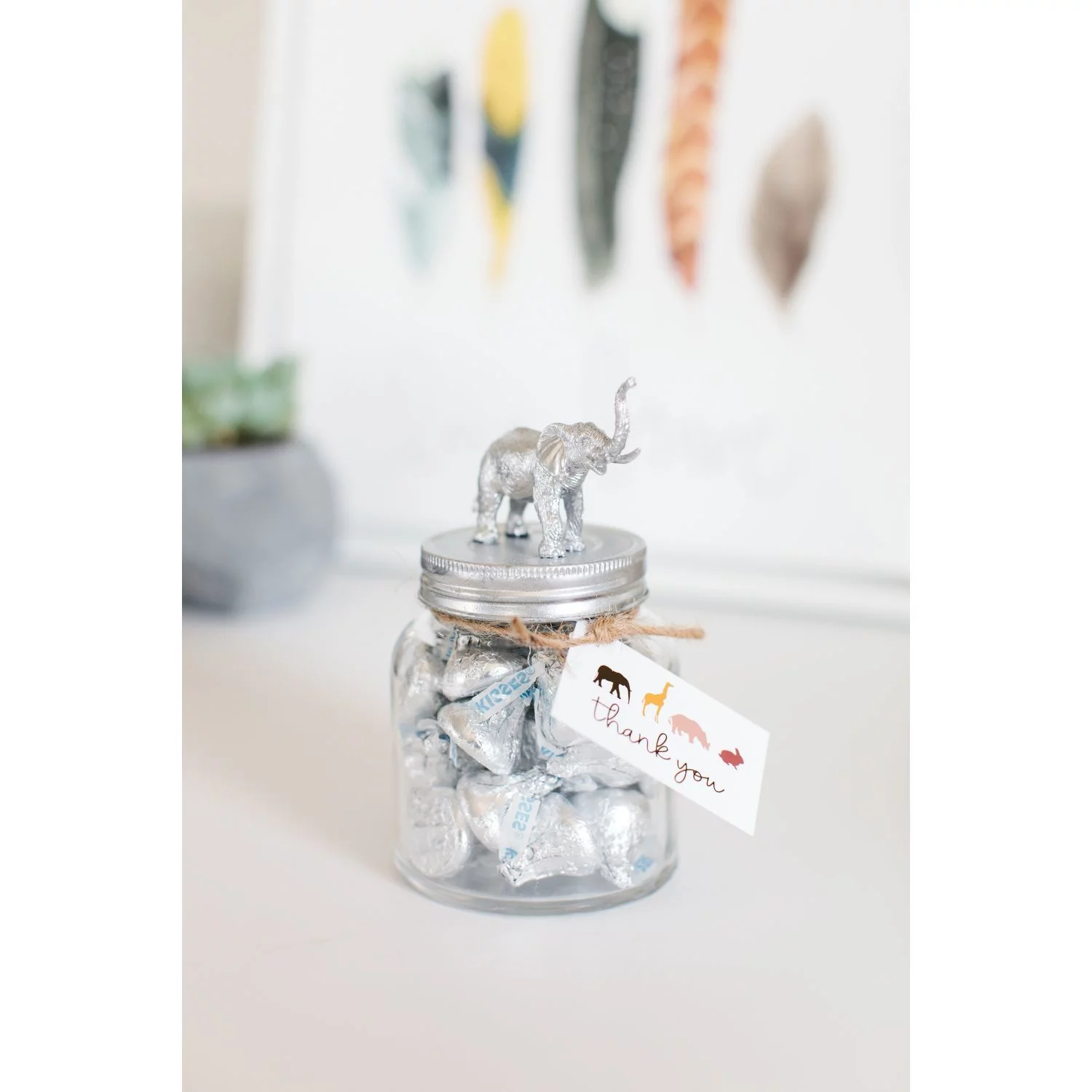 HERSHEY'S, KISSES Silver Foils Milk Chocolate Candy, Bulk, 66.7 oz, Bulk Bag (400 Pieces)