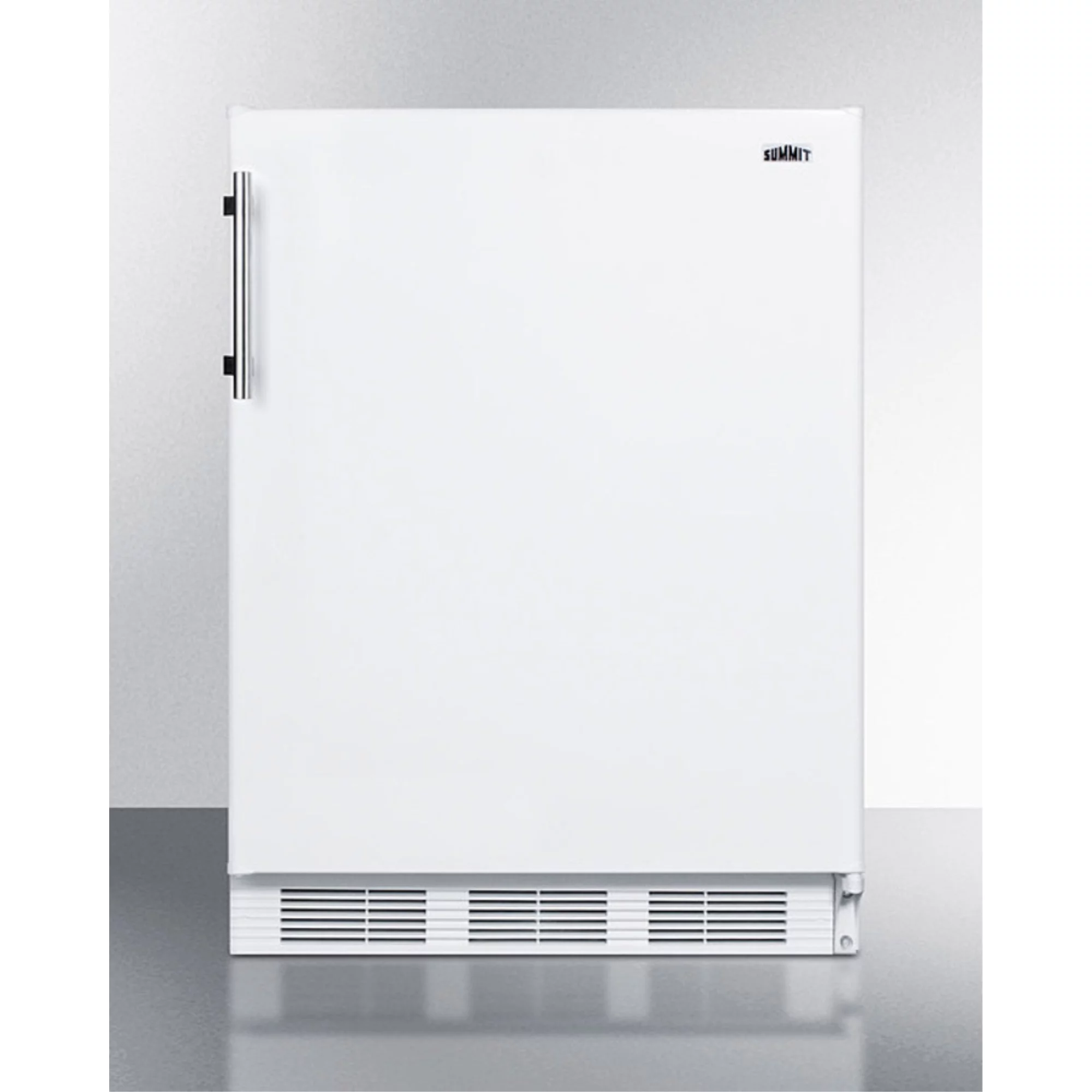 ADA compliant freestanding refrigerator-freezer for residential use, cycle defrost with deluxe interior and white finish