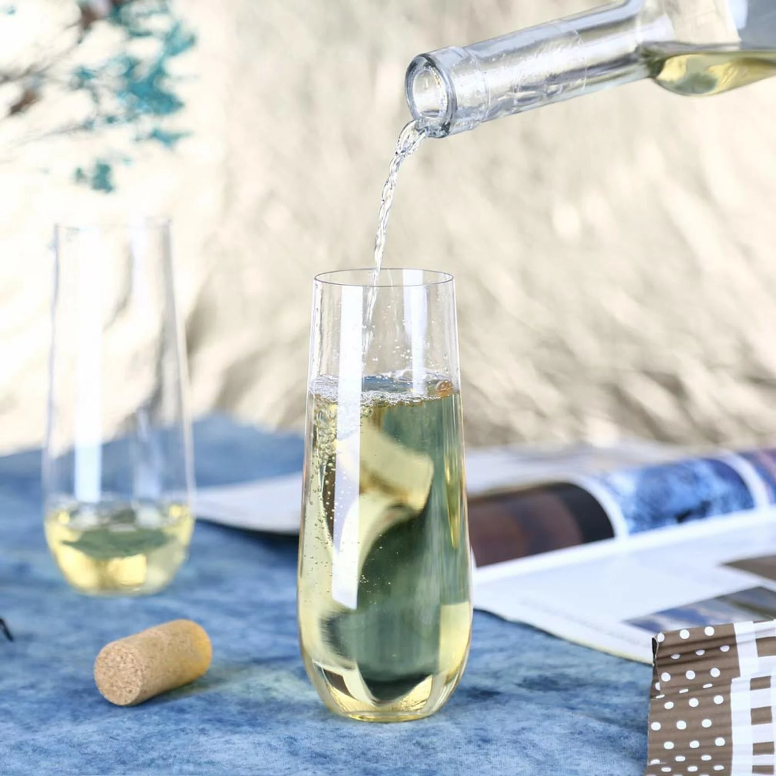 KOS PACK OF 32 Champagne Flutes 10-ounce Clear Plastic Toasting new years wedding party dessert (Pack of 32)