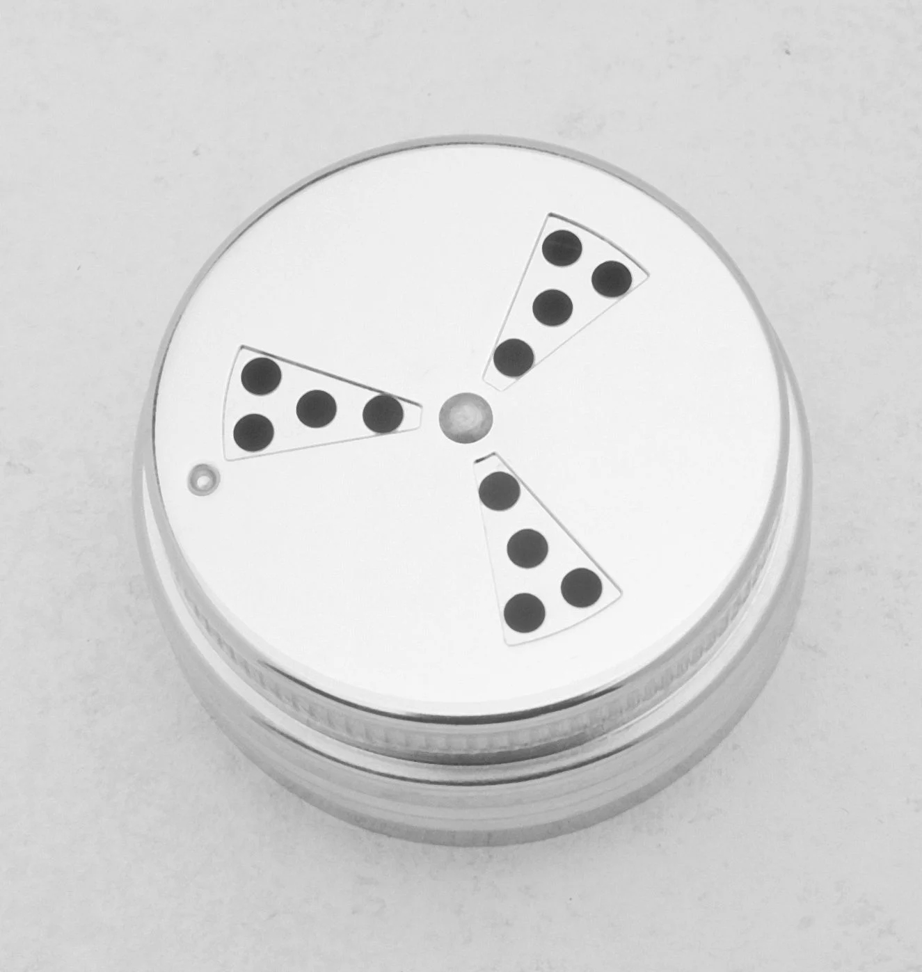 ADJUSTABLE GLASS SHAKER