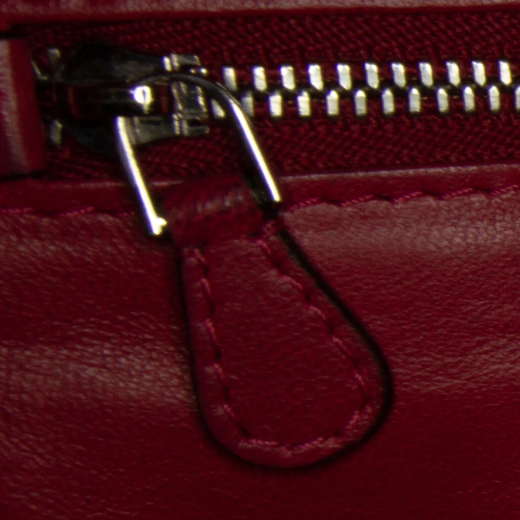 Pre-Owned Authenticated Loewe Amazona Handbag Calf Leather Red Top HandleBag Unisex (Good)