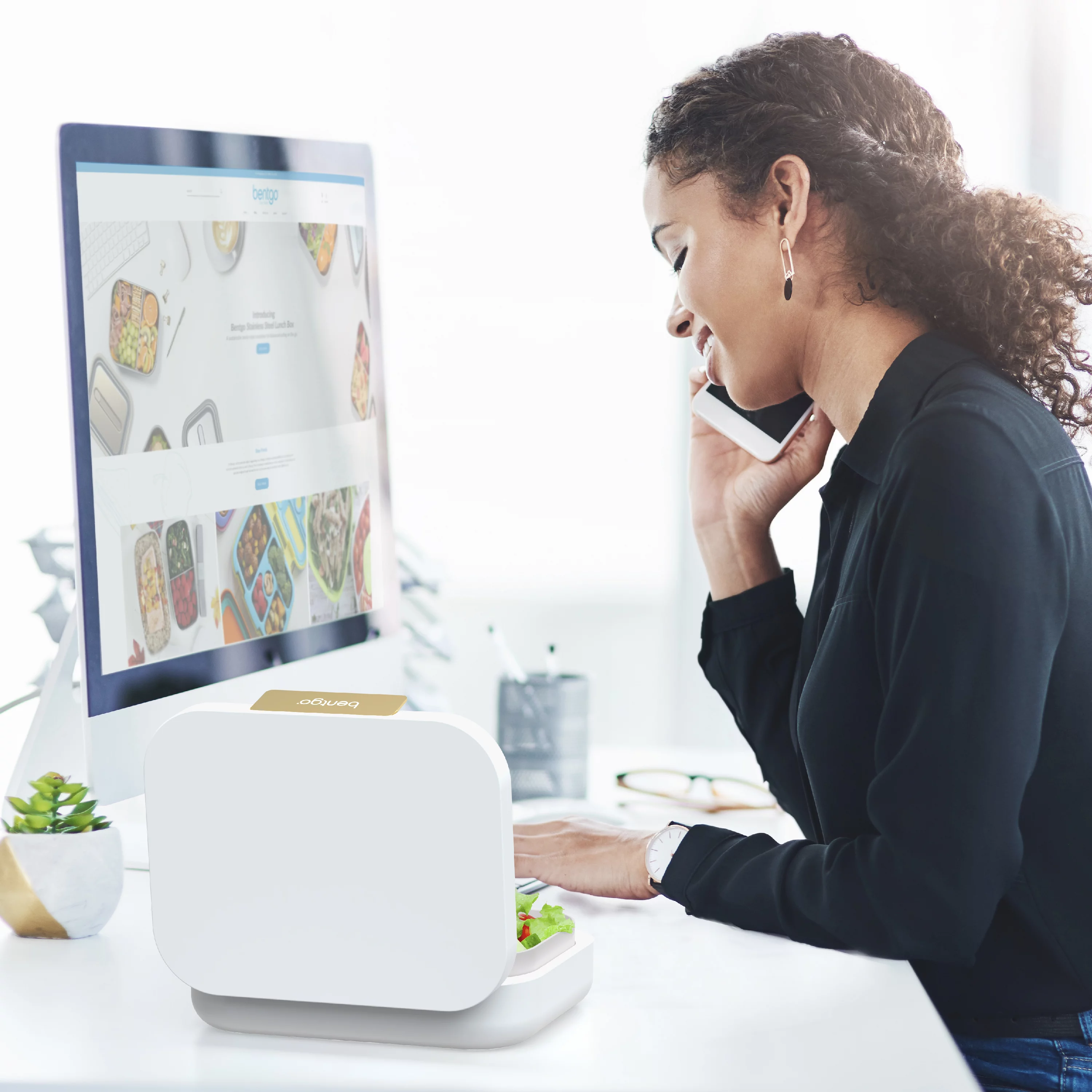 Bentgo® Modern - Leak-Resistant, Versatile 4-Compartment Bento-Style Lunch Box, Ergonomic Design with Matte Finish, Ideal for On-the-Go Balanced Eating for Adults and Teens - BPA-Free (Dark Gray)