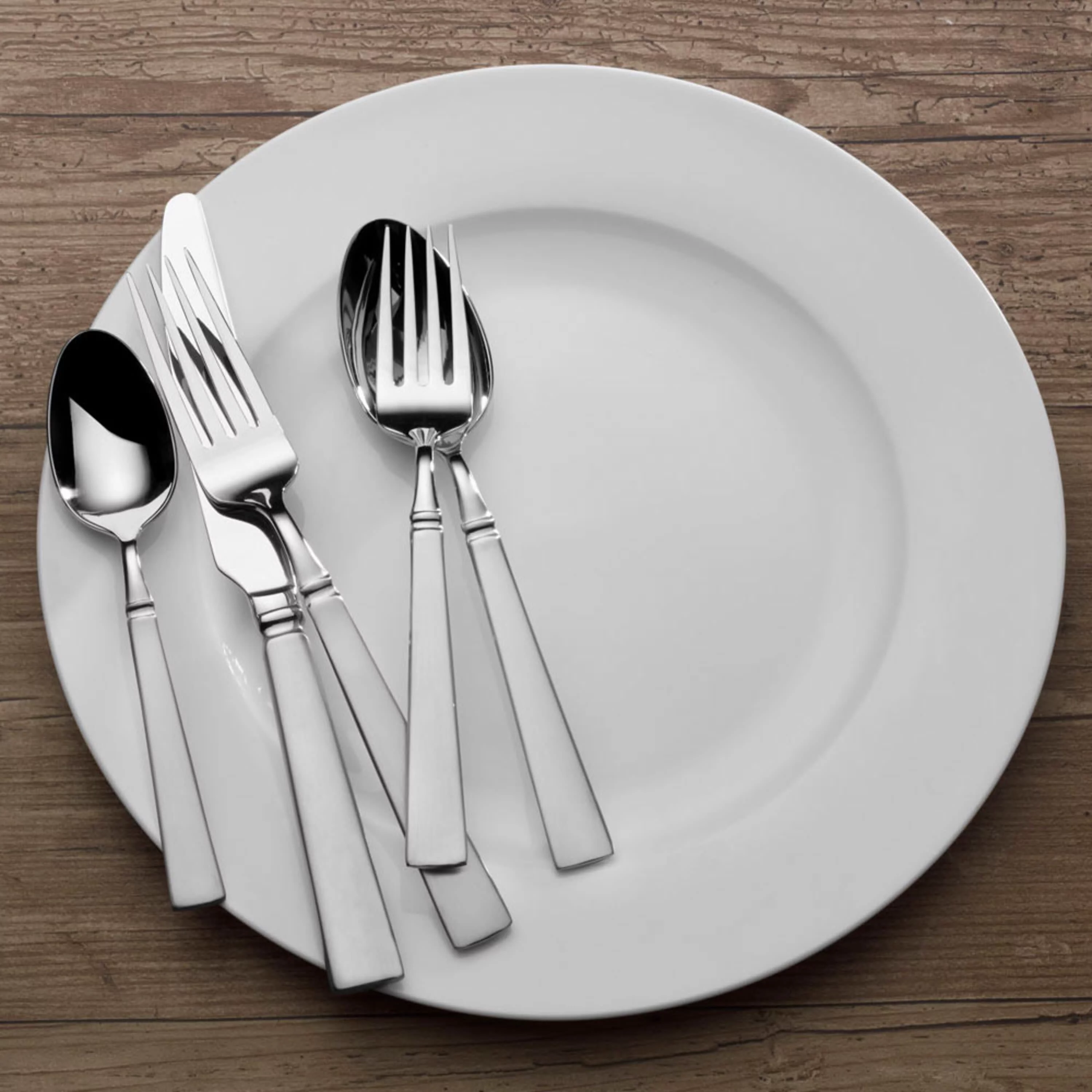 Mikasa Simpatico 18.10 Stainless Steel 20-Piece Flatware/Silverware Set