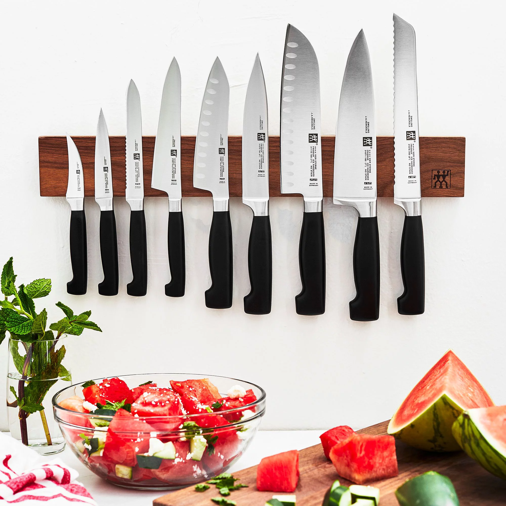 ZWILLING J.A. Henckels Four Star 5