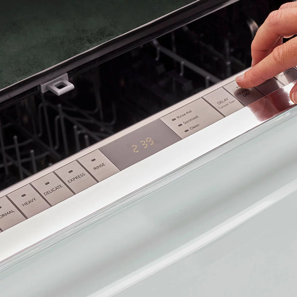 Unique Appliances Classic Retro 24