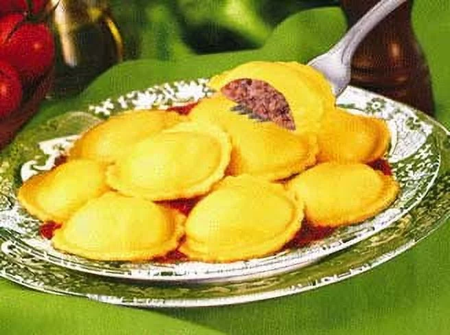 Seviroli Foods Large Round Beef Ravioli Pasta, 5 Pound - 2 per case.