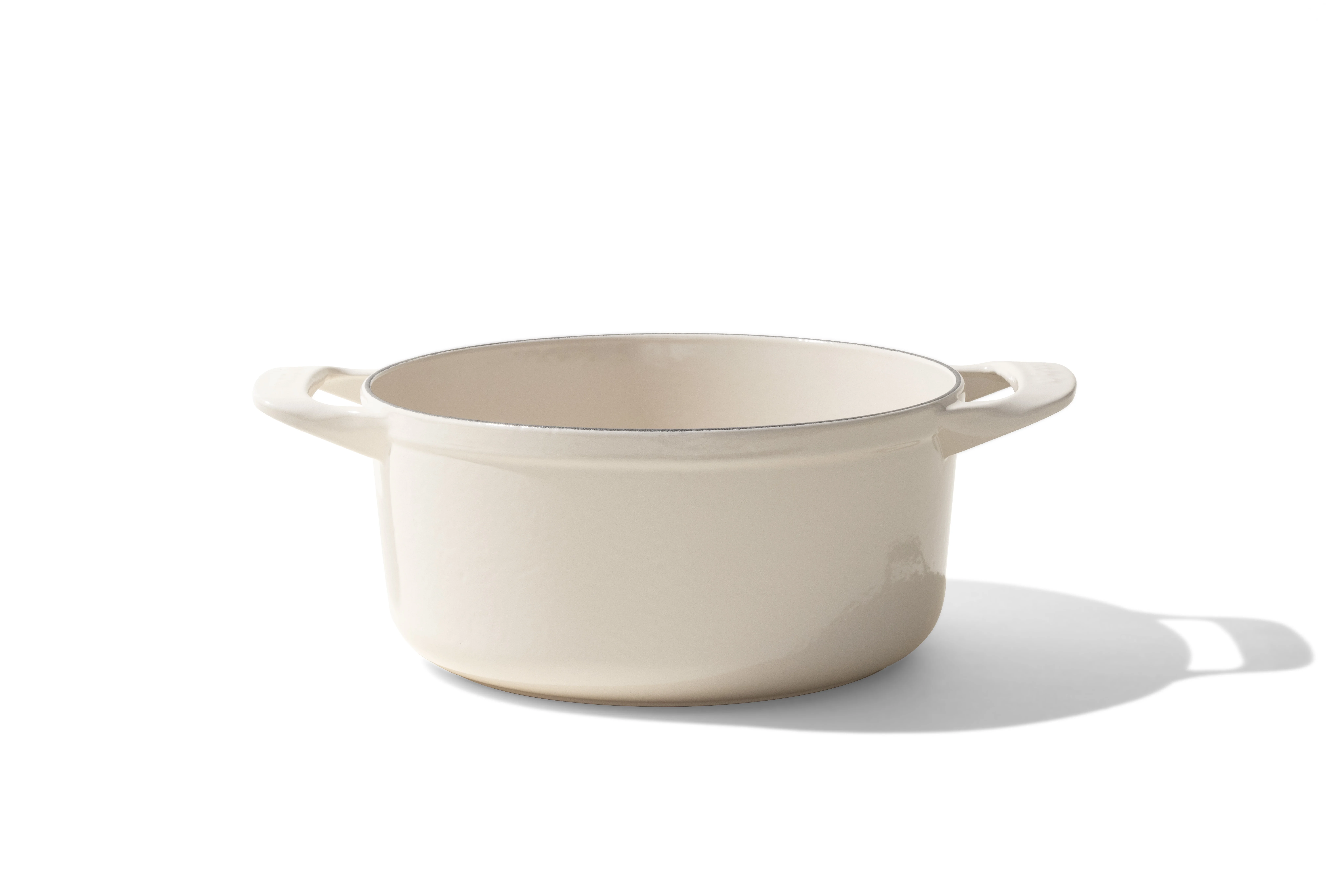 Made In Cookware - Dutch Oven 3.5 Quart - Red - Enameled Cast Iron - Exceptional Heat Retention & Durability - Professional Cookware - Made in France - Induction Compatible