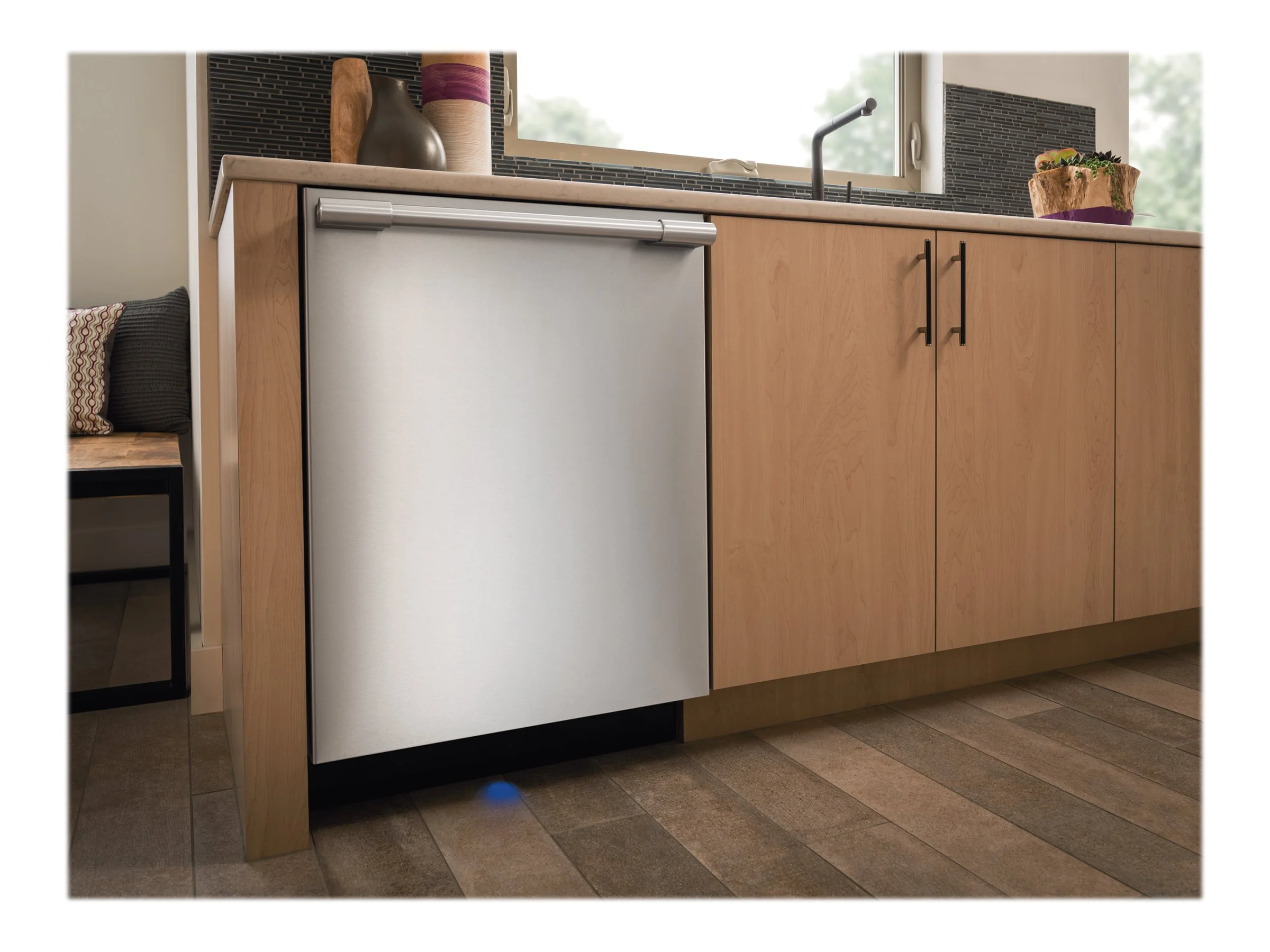 Frigidaire Professional Series FPID2498SF - Dishwasher - built-in - Niche - width: 24 in - depth: 24 in - height: 34 in - stainless